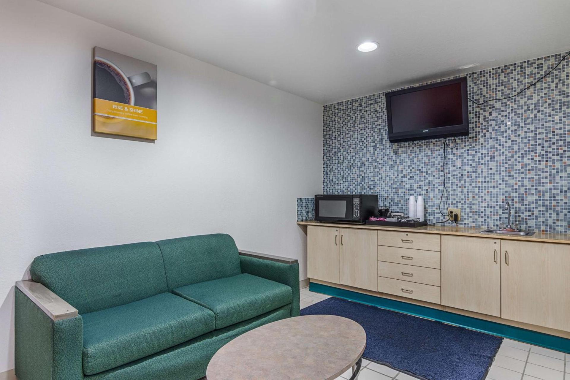 Motel 6-Mcalester, OK photo 23
