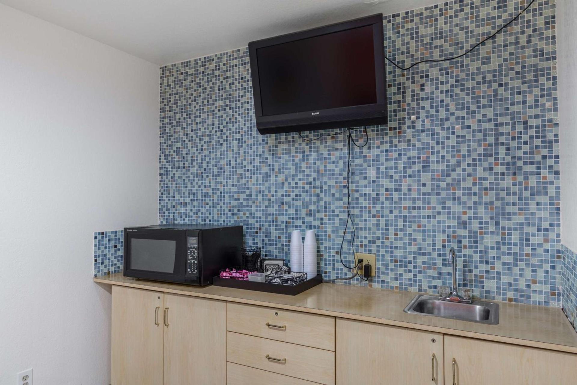 Motel 6-Mcalester, OK photo 24