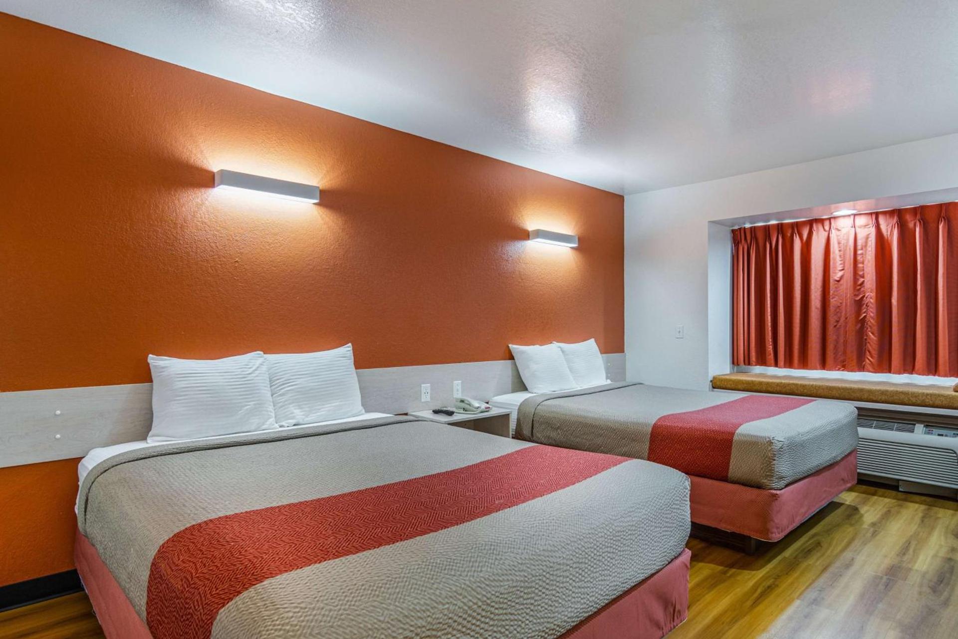 Motel 6-Mcalester, OK photo 10