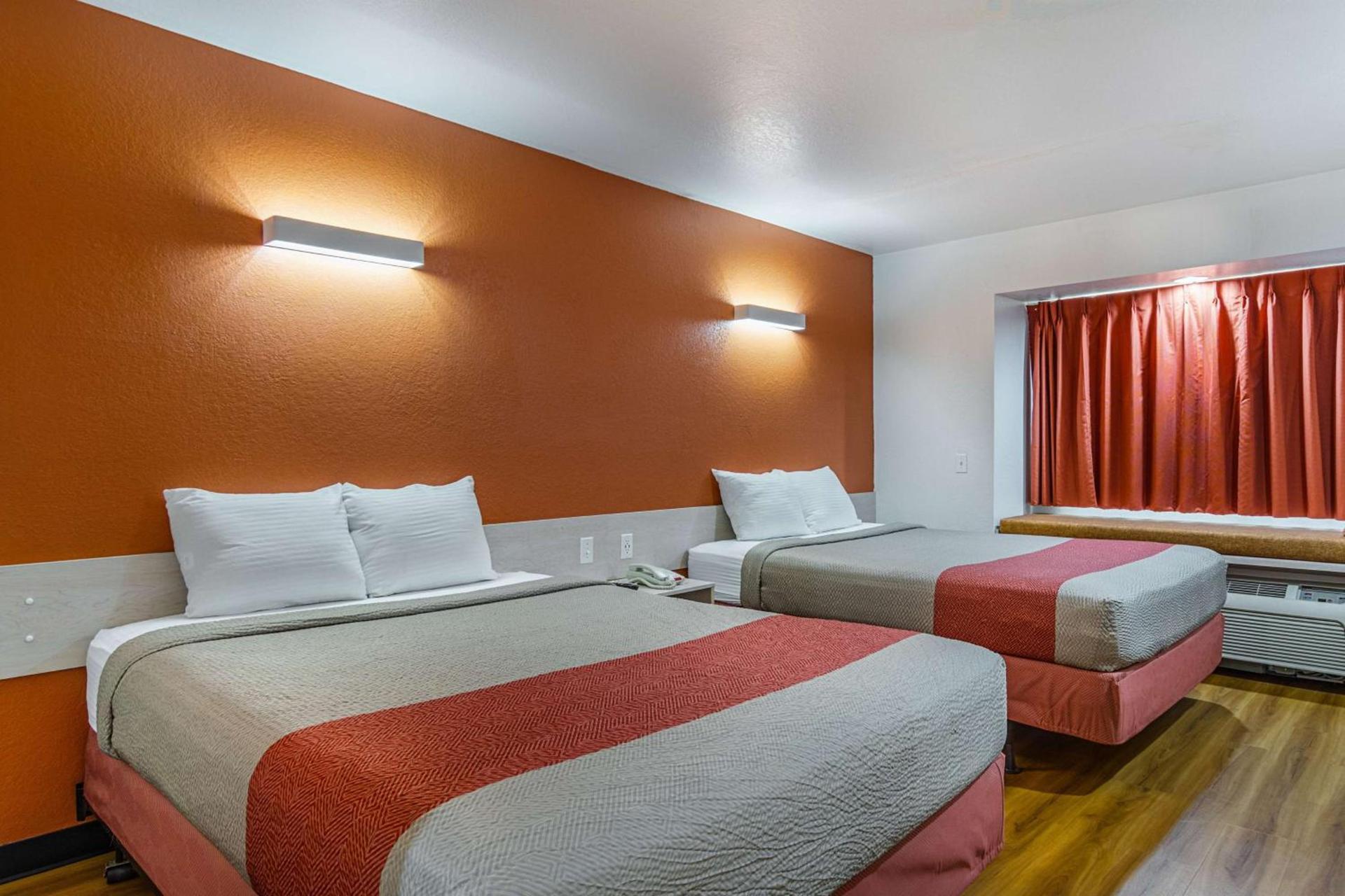 Motel 6-Mcalester, OK photo 15
