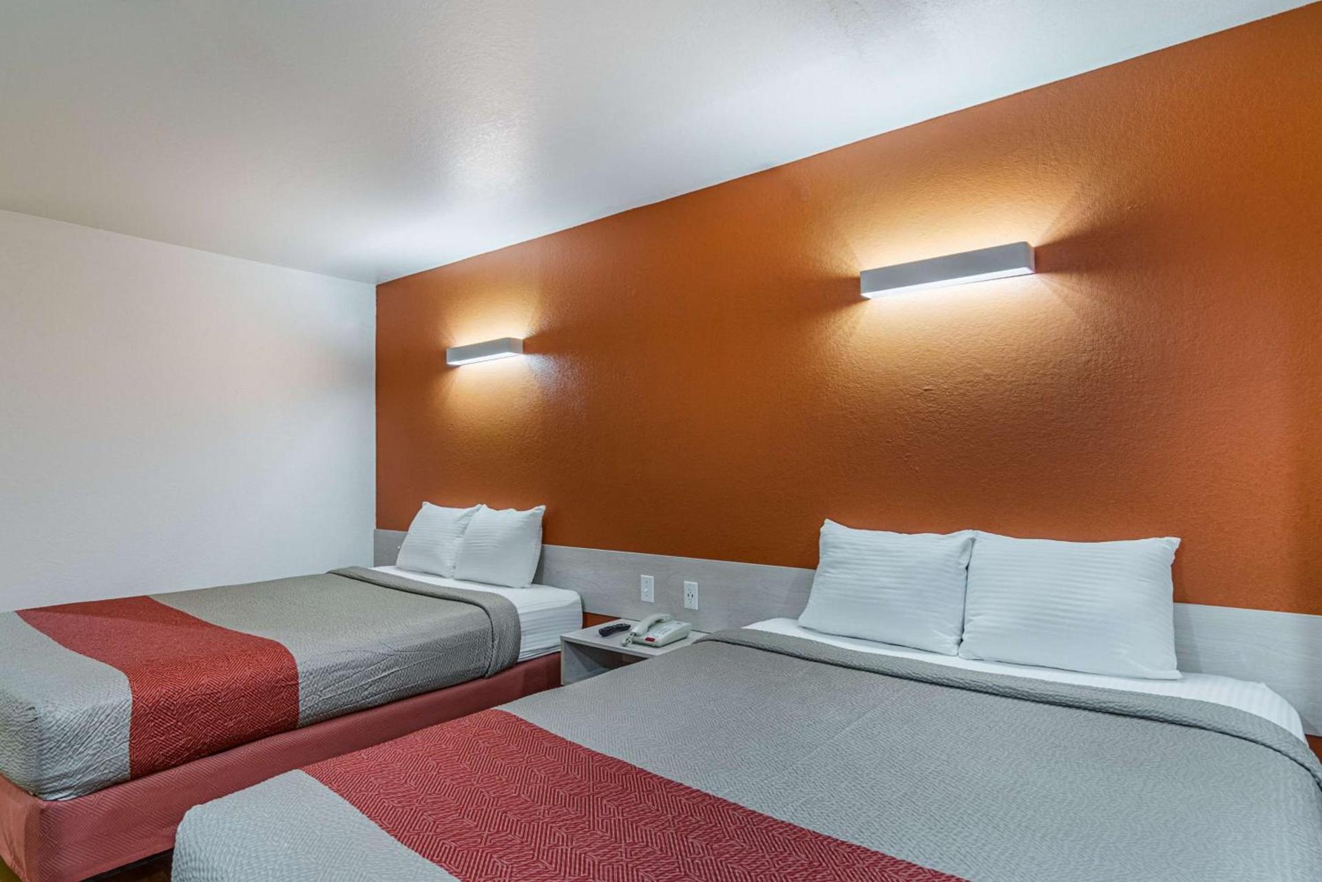 Motel 6-Mcalester, OK photo 16