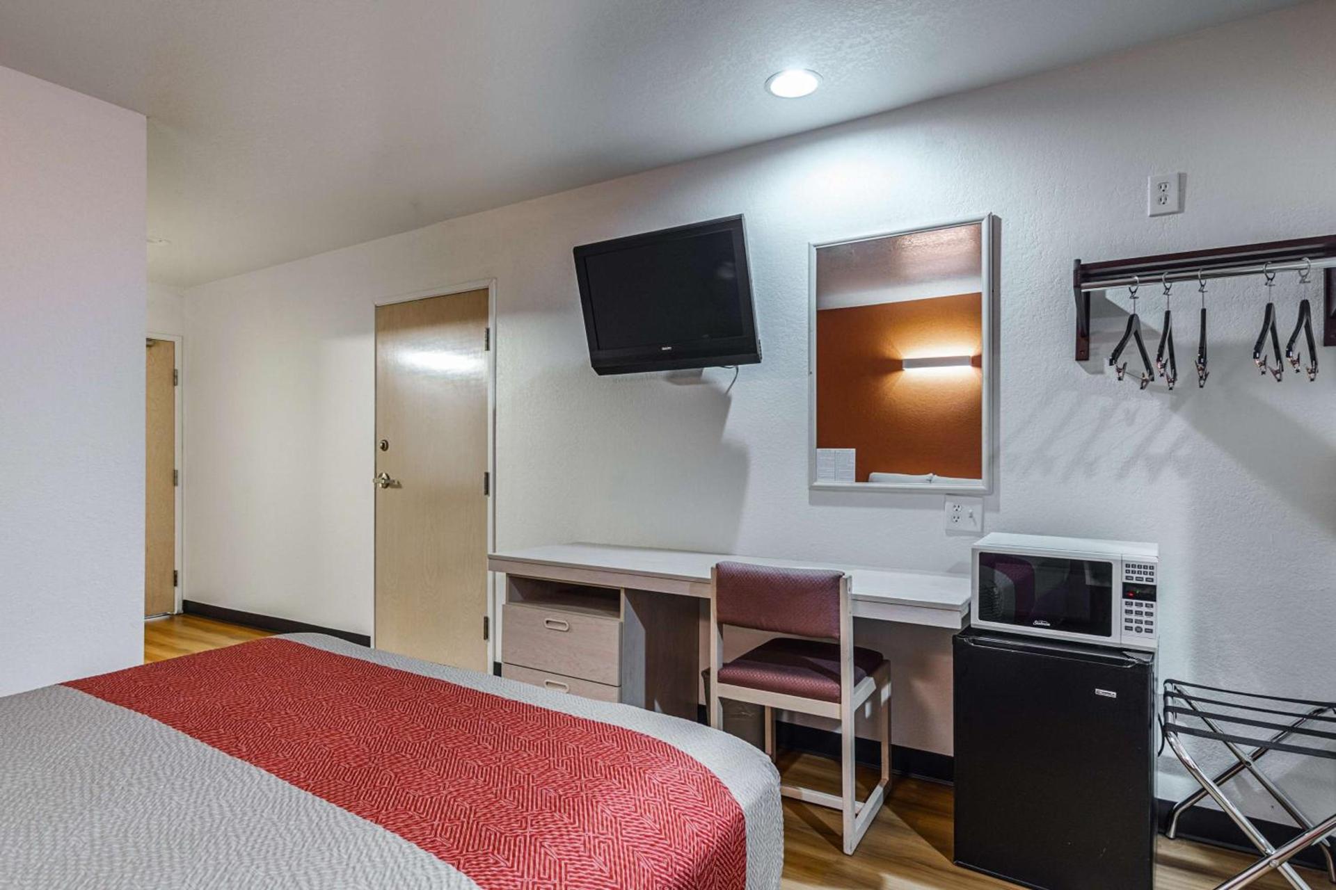 Motel 6-Mcalester, OK photo 6