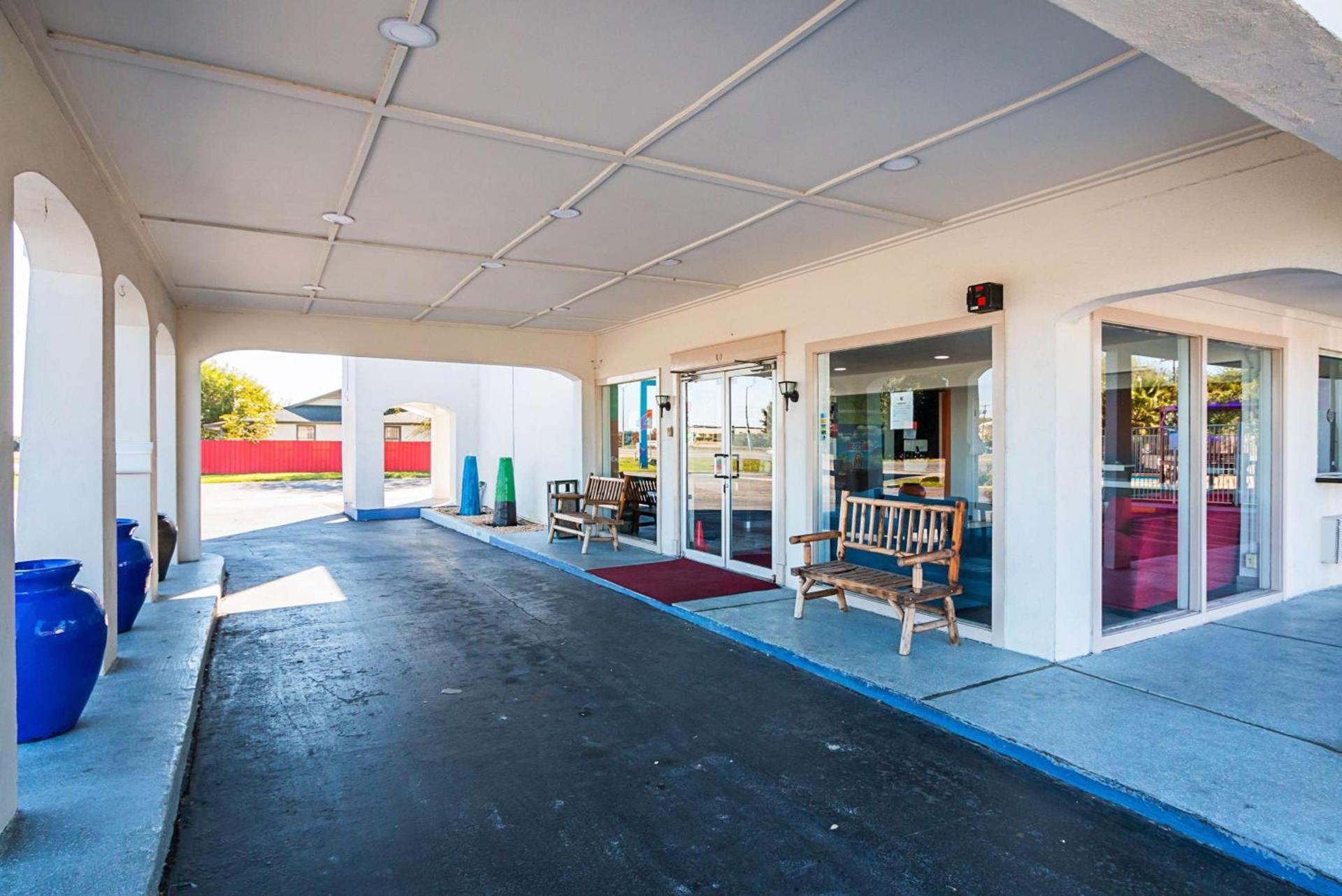 Motel 6-Round Rock, TX photo 43