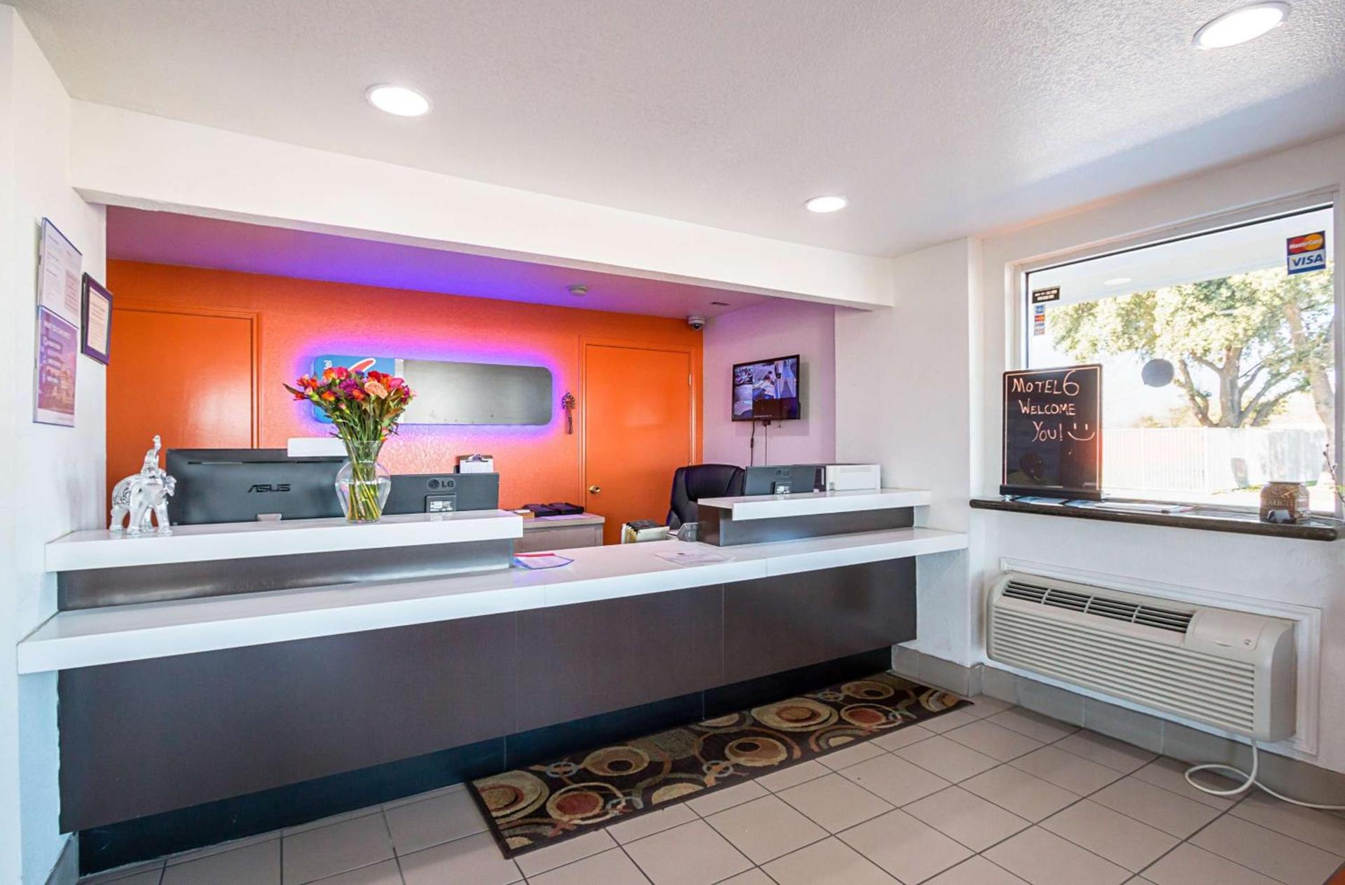 Motel 6-Round Rock, TX photo 39