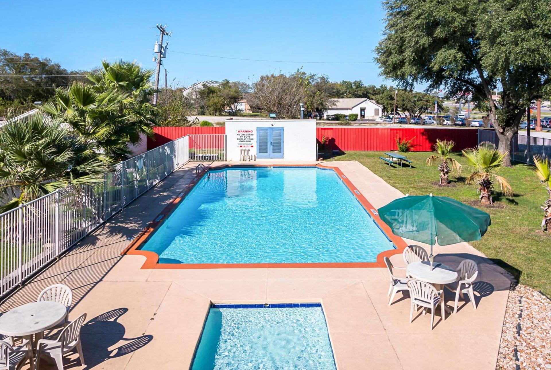 Motel 6-Round Rock, TX photo 36