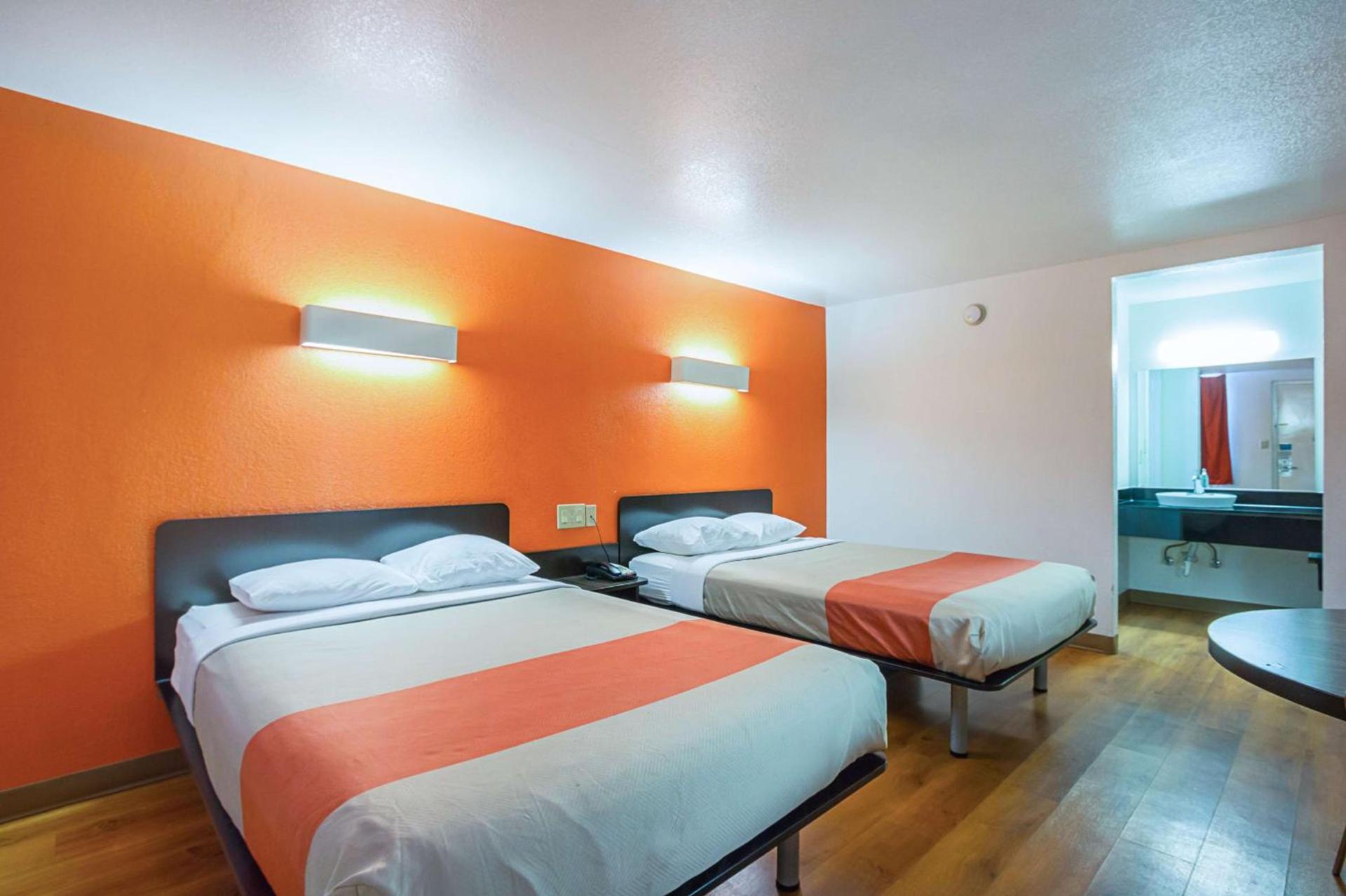 Motel 6-Round Rock, TX photo 34