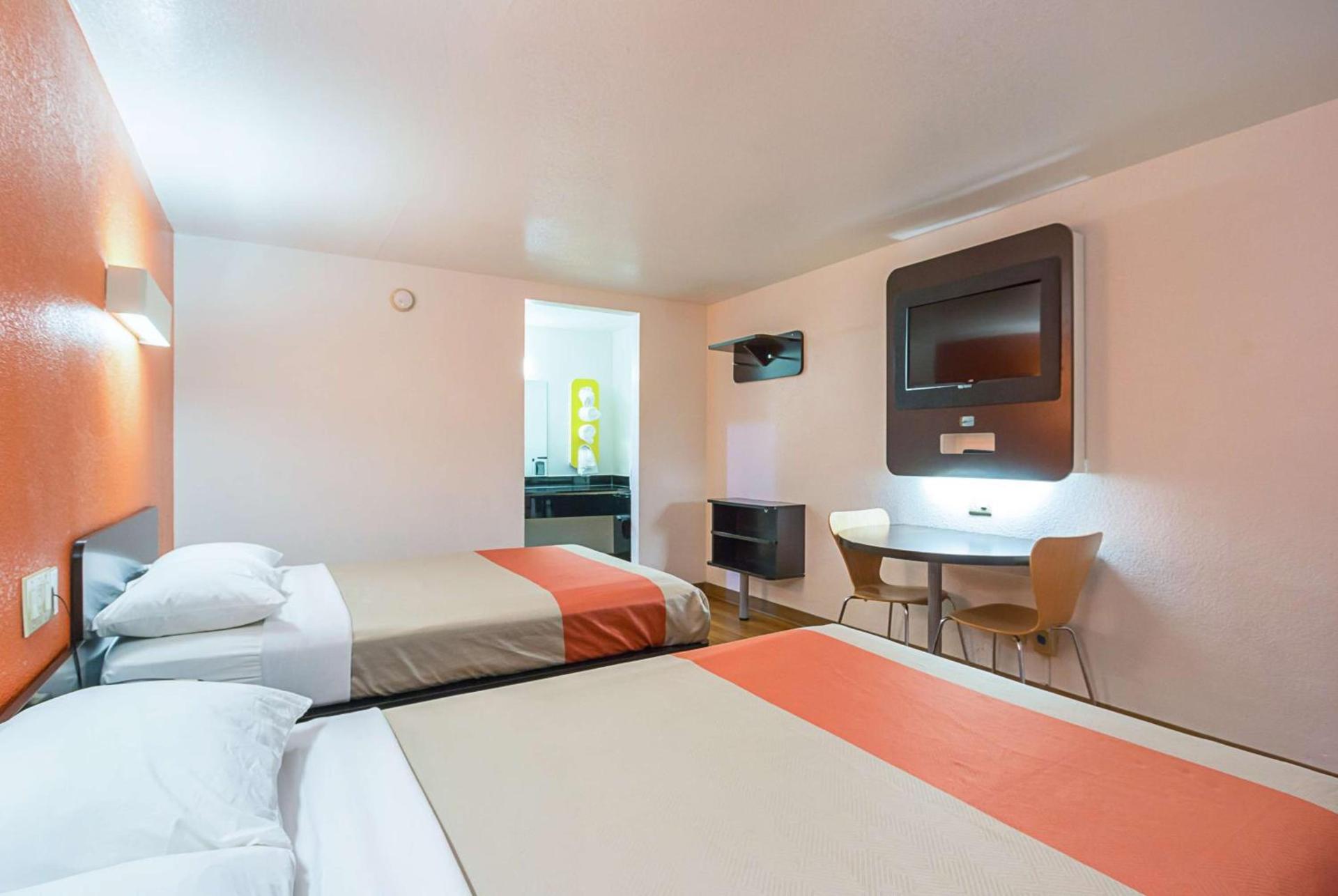 Motel 6-Round Rock, TX photo 33