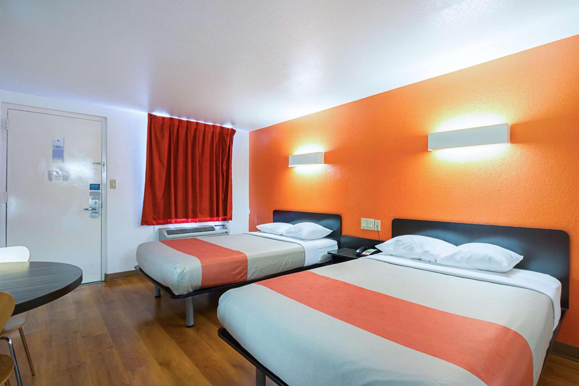 Motel 6-Round Rock, TX photo 32