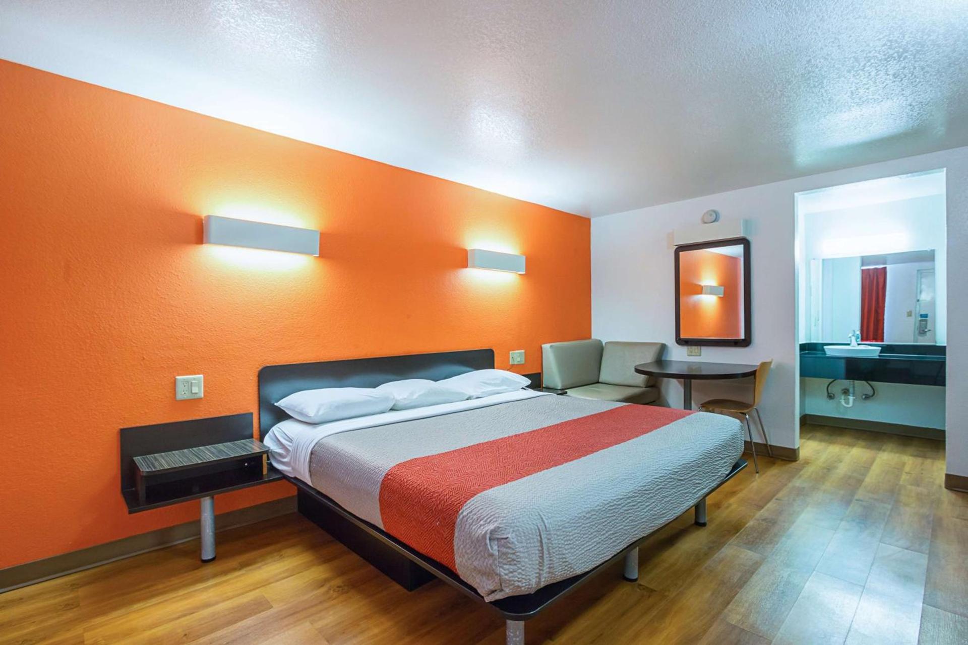 Motel 6-Round Rock, TX photo 30