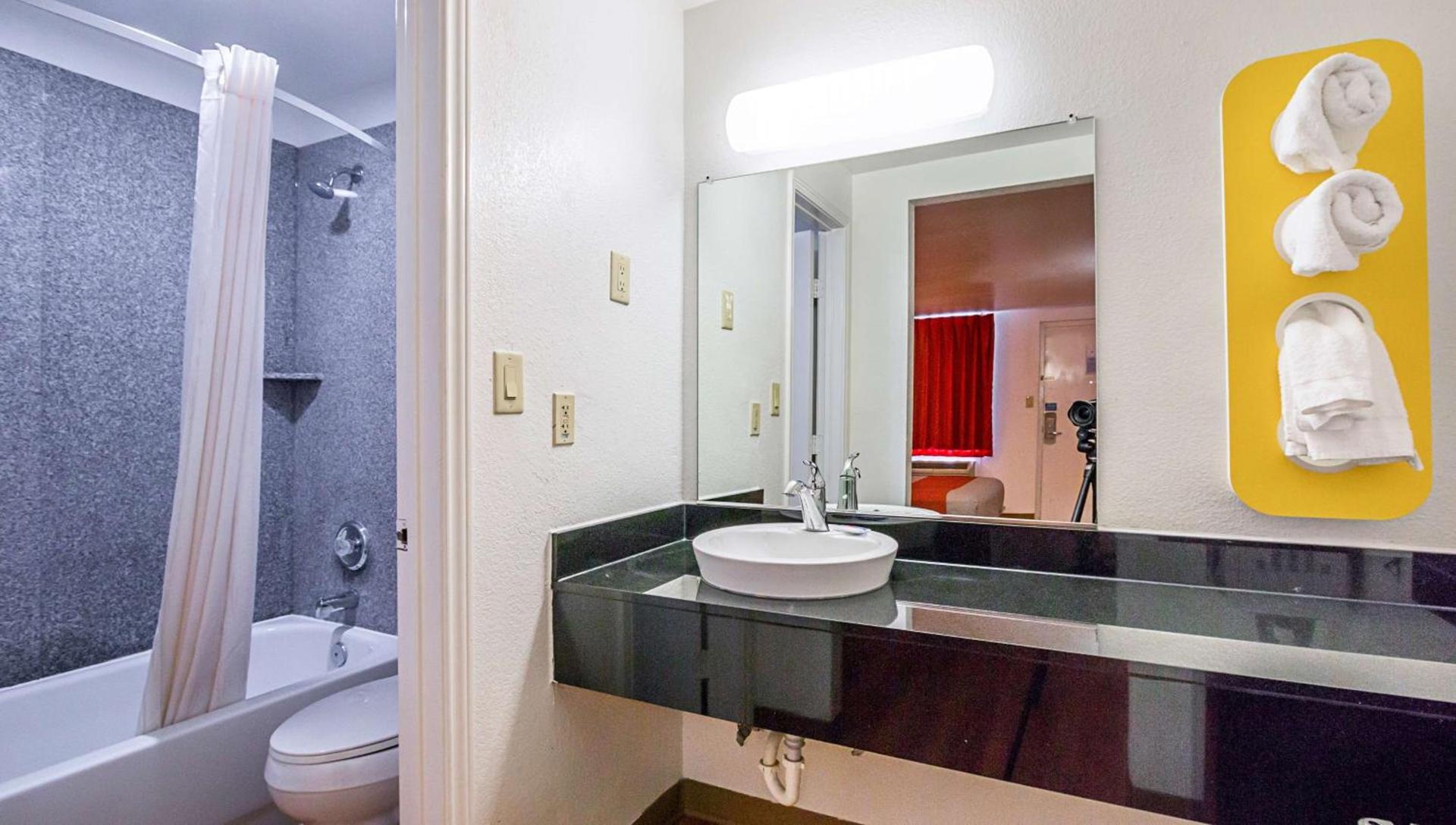 Motel 6-Round Rock, TX photo 22
