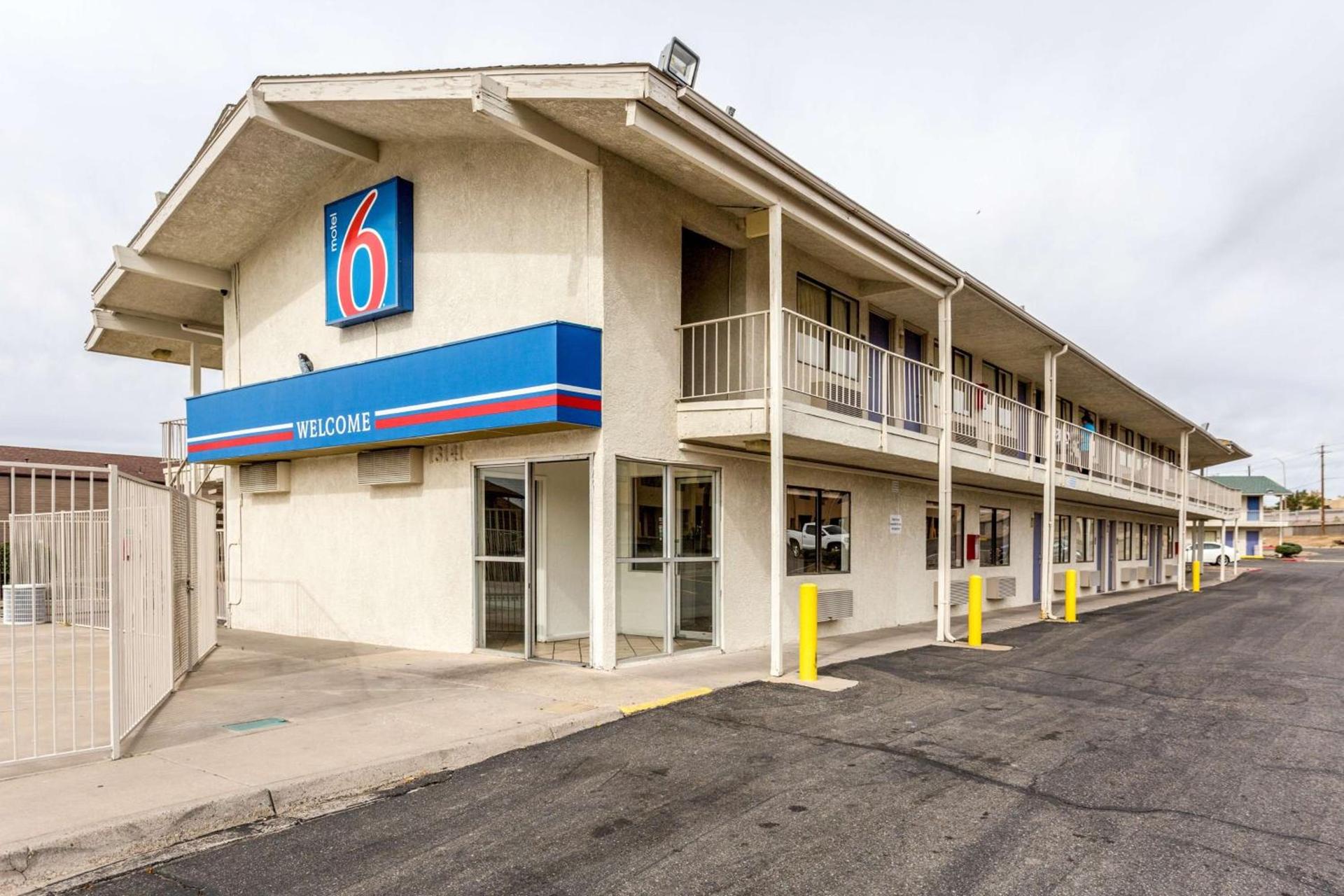 Motel 6 Albuquerque Northeast photo 1