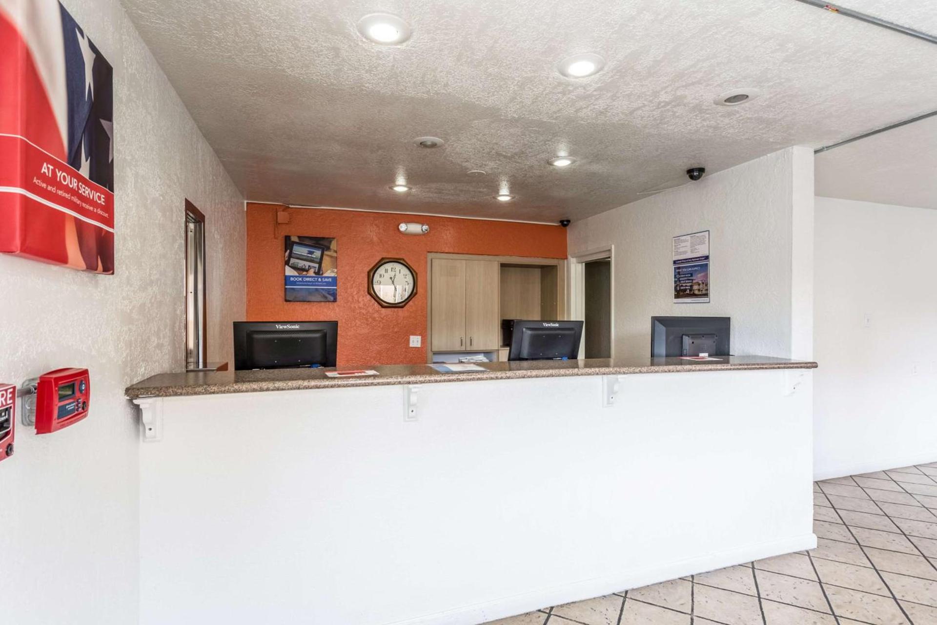 Motel 6 Albuquerque Northeast photo 23