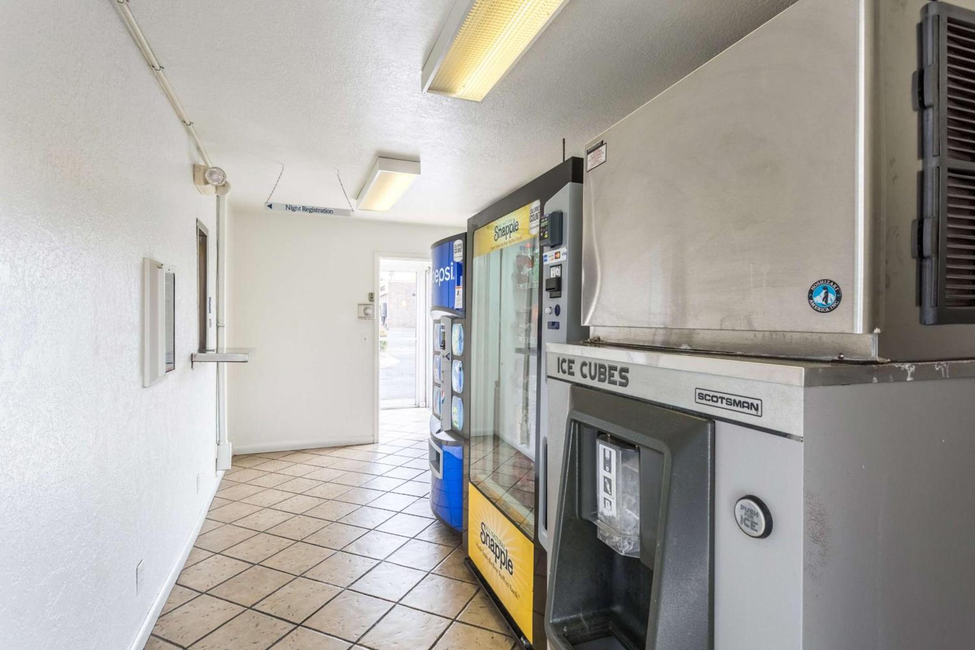 Motel 6 Albuquerque Northeast photo 28