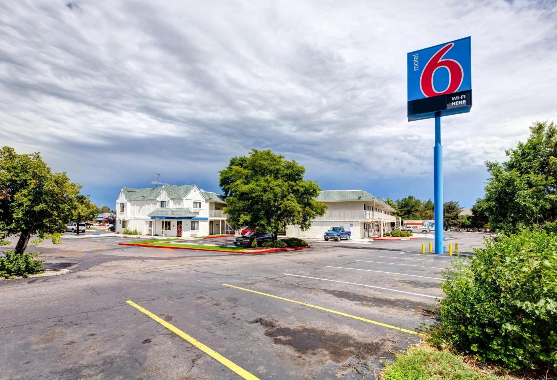 Motel 6-Wheat Ridge, CO - West - Denver North photo 2