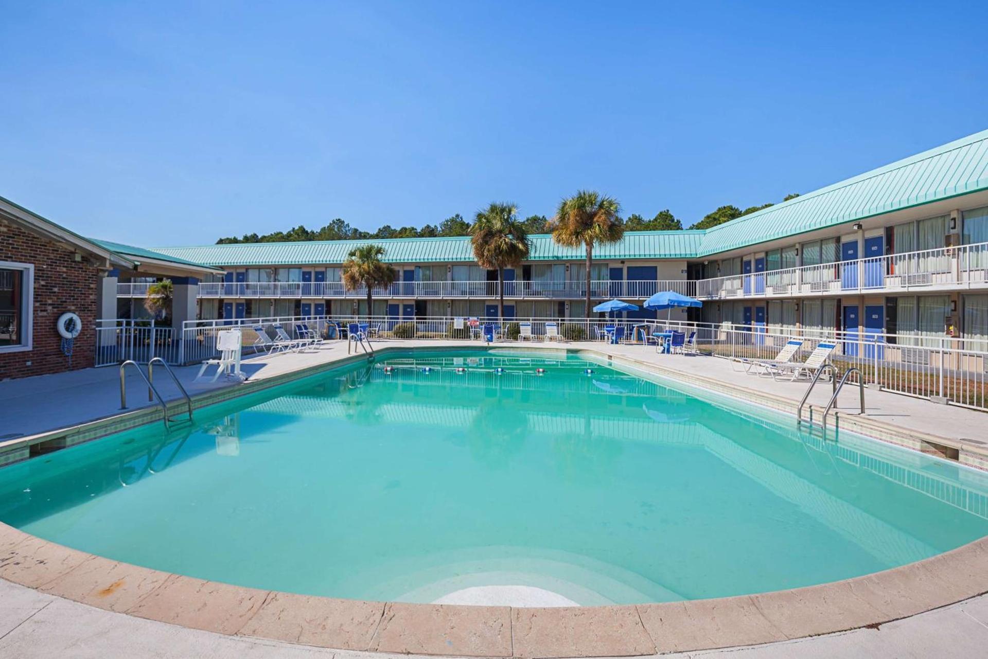 Motel 6-Tifton, GA photo 24