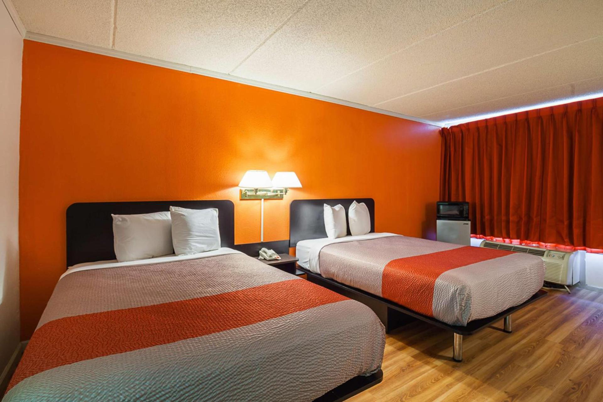Motel 6-Tifton, GA photo 37