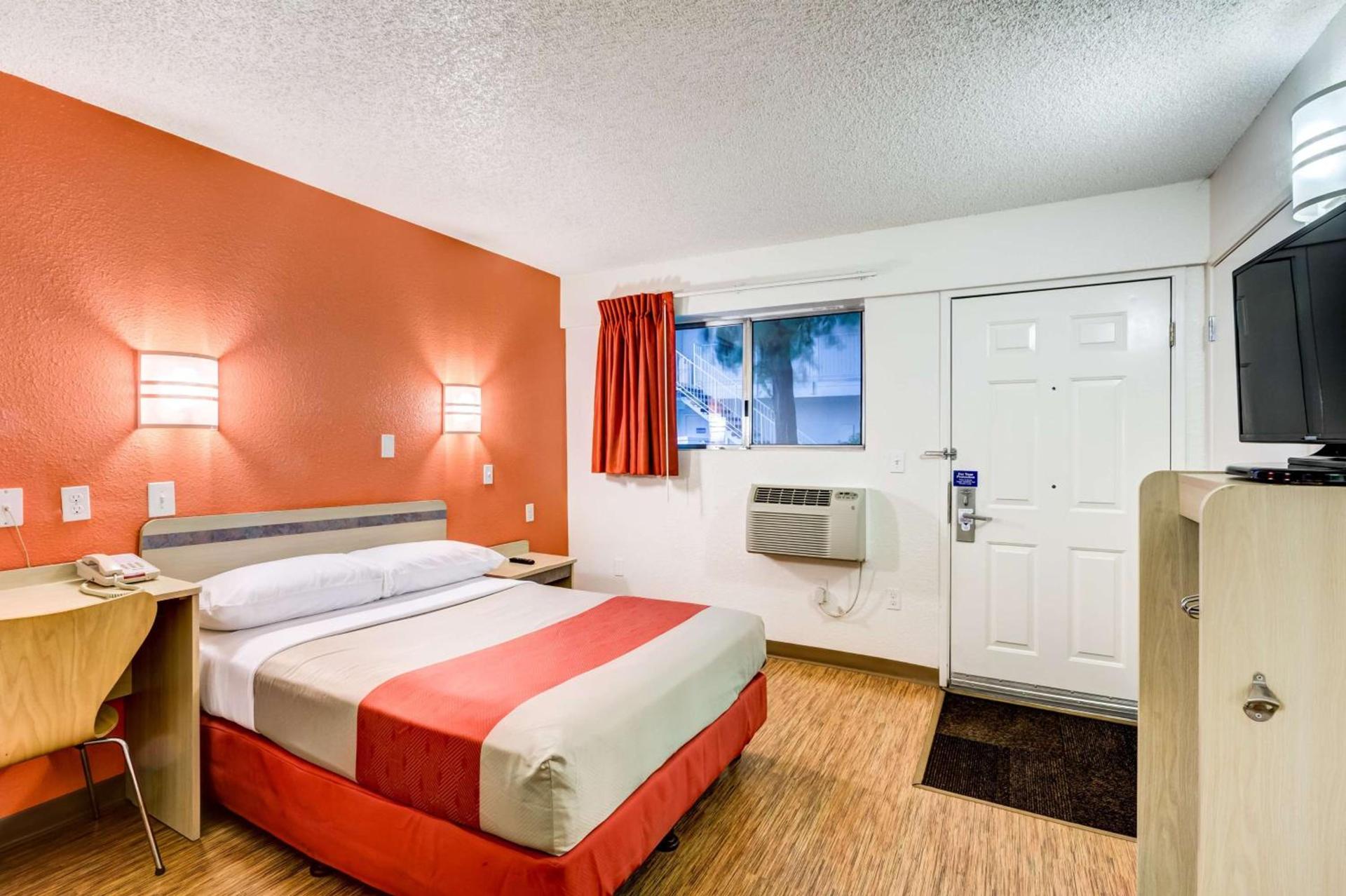 Motel 6-Wheat Ridge, CO - West - Denver North photo 30