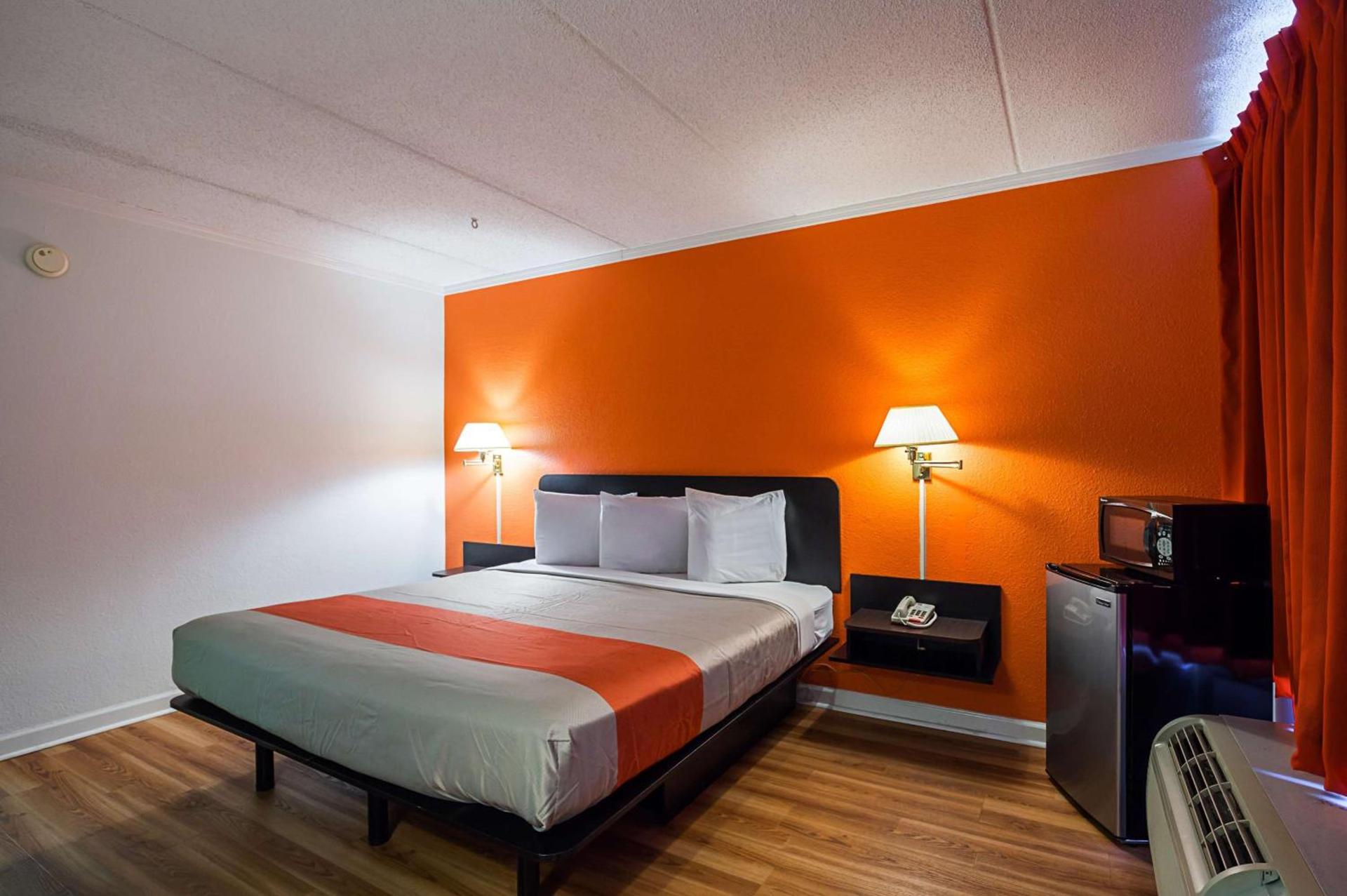 Motel 6-Tifton, GA photo 26