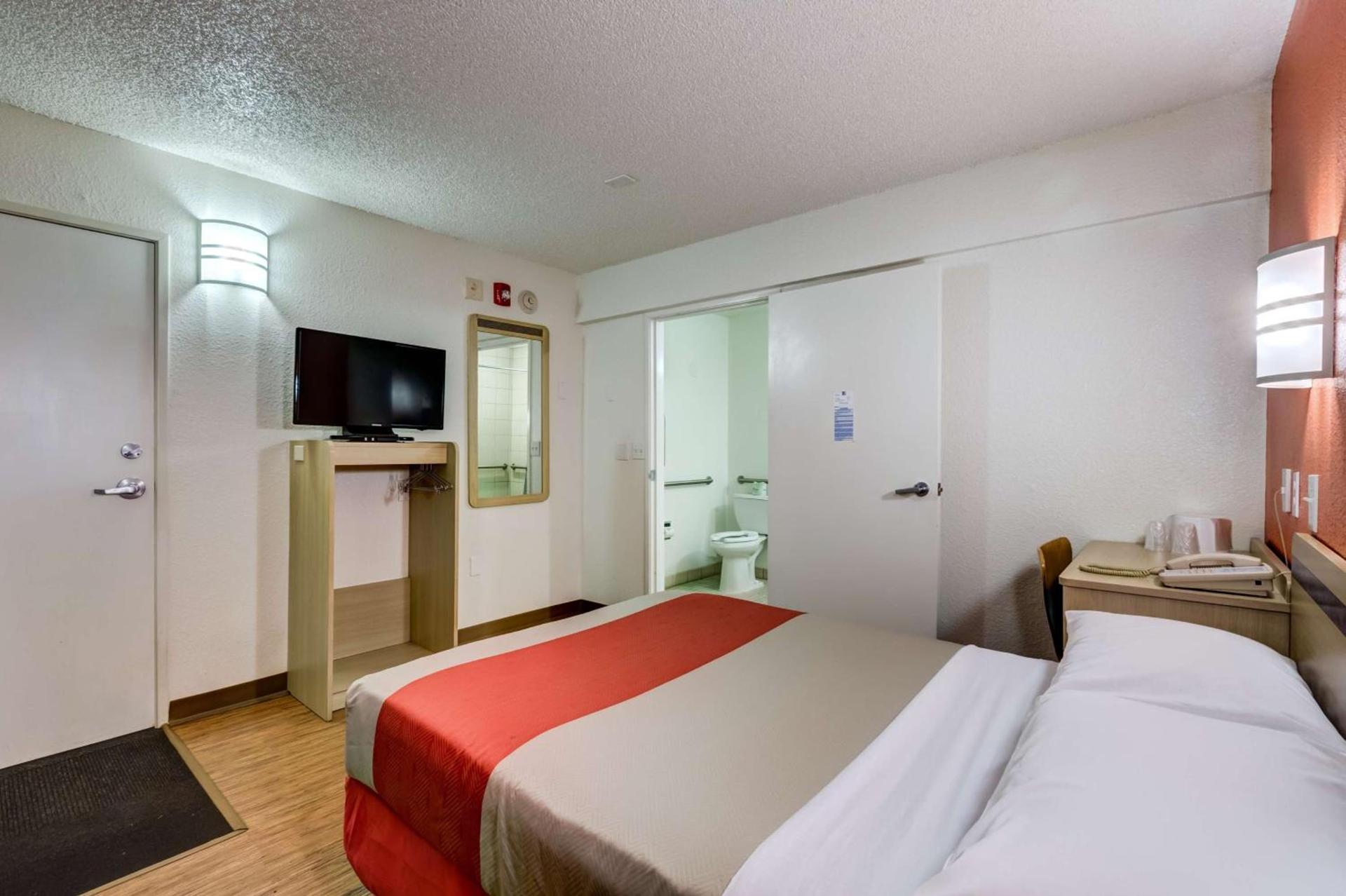 Motel 6-Wheat Ridge, CO - West - Denver North photo 28