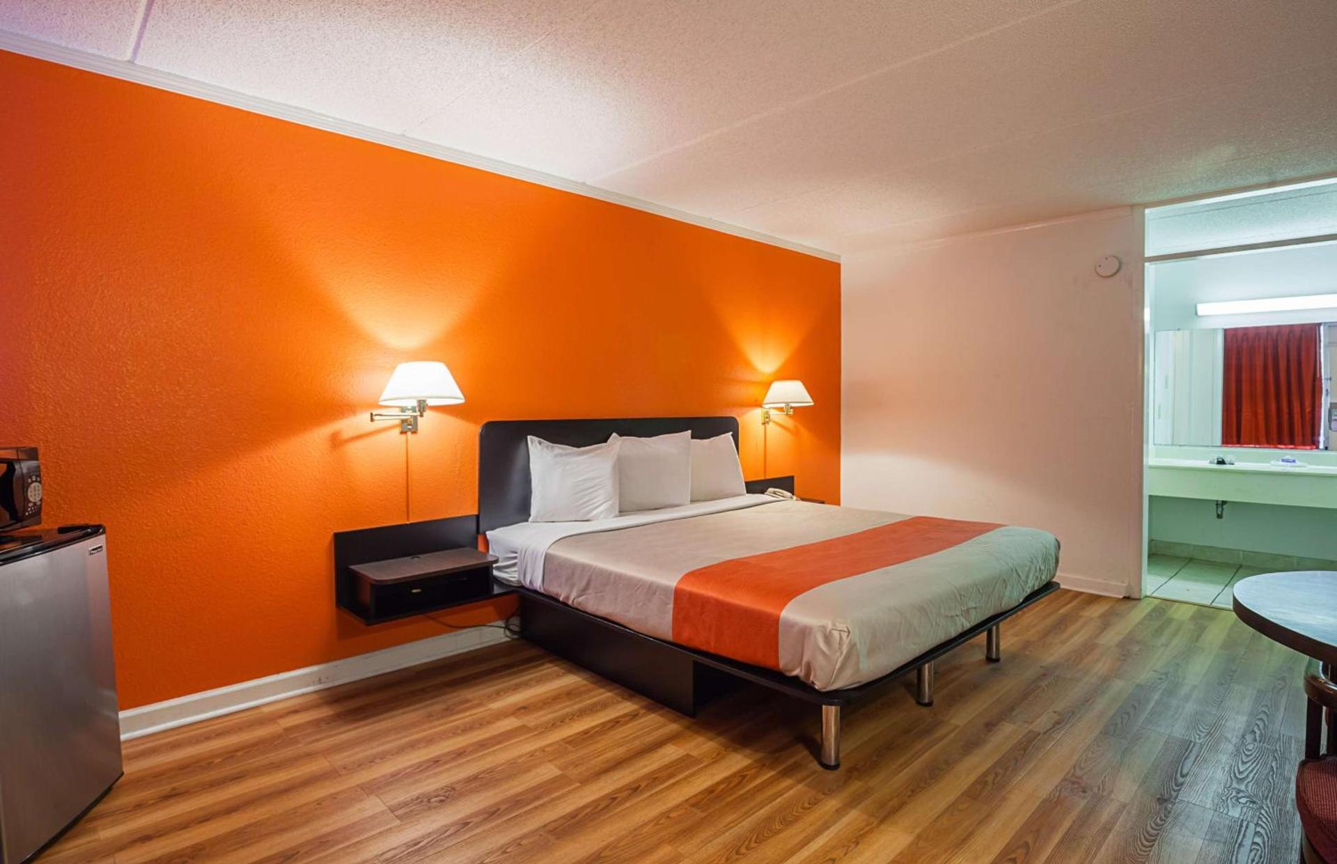 Motel 6-Tifton, GA photo 28