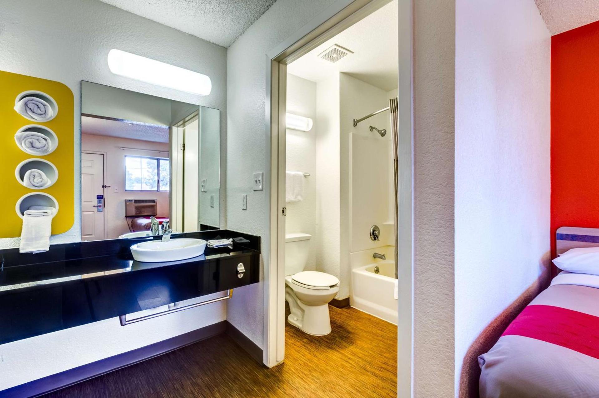 Motel 6-Wheat Ridge, CO - West - Denver North photo 26