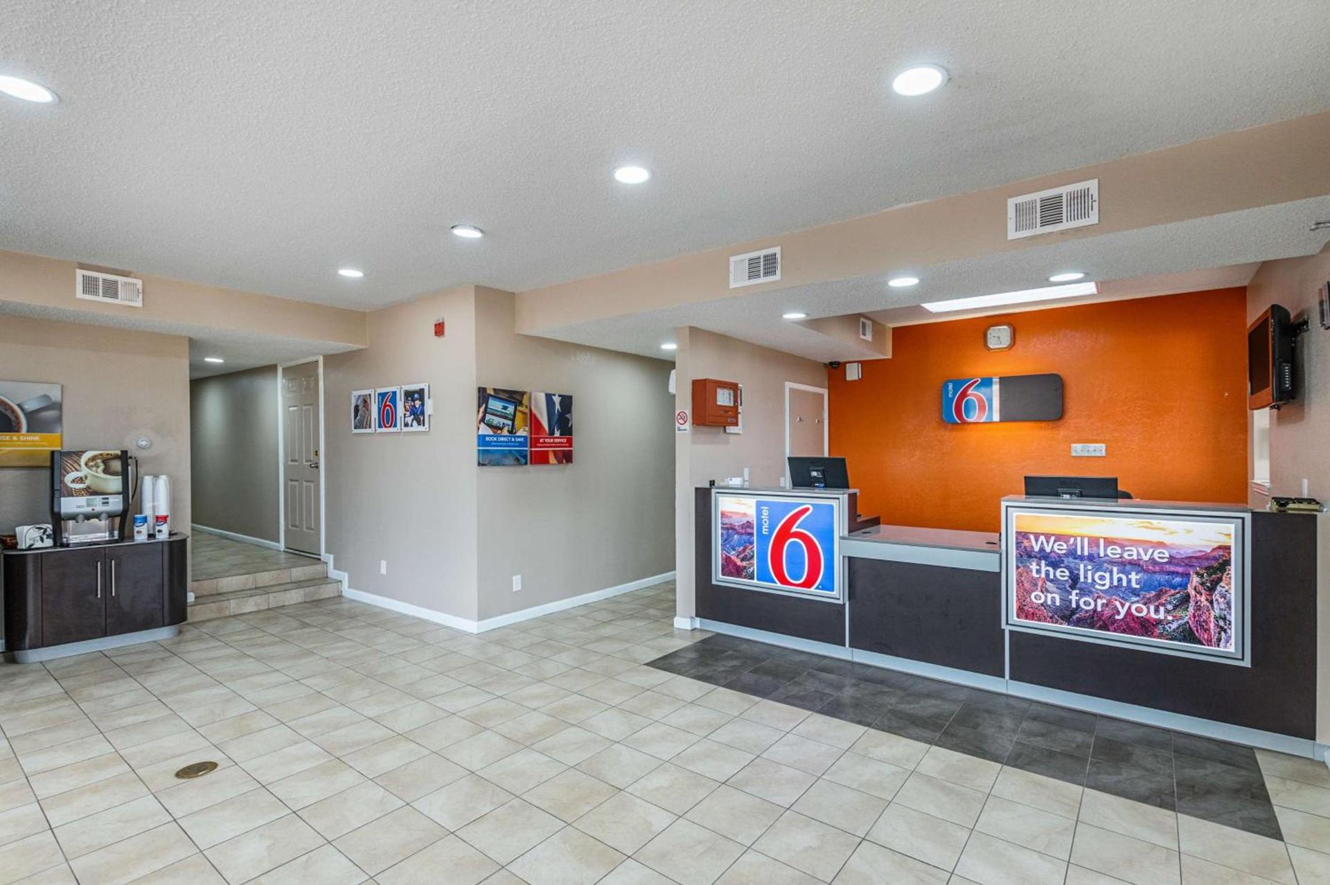Motel 6-Waxahachie, TX photo 26