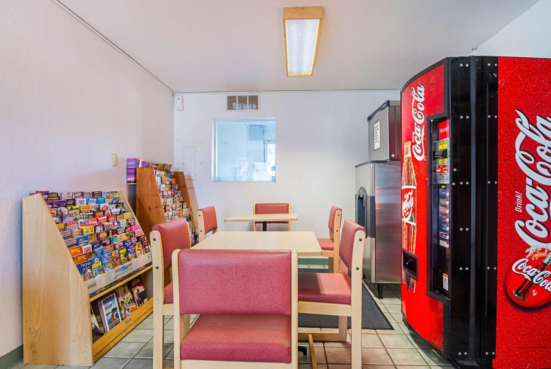 Motel 6-Mitchell, SD photo 33