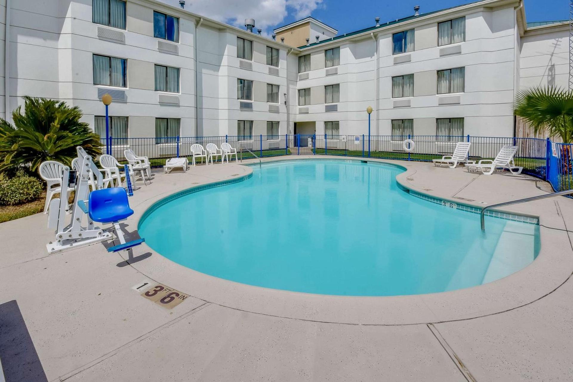 Motel 6-Katy, TX - Houston photo 5