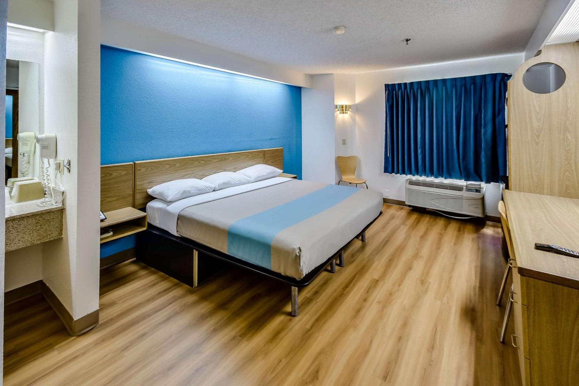 Motel 6-Katy, TX - Houston photo 7