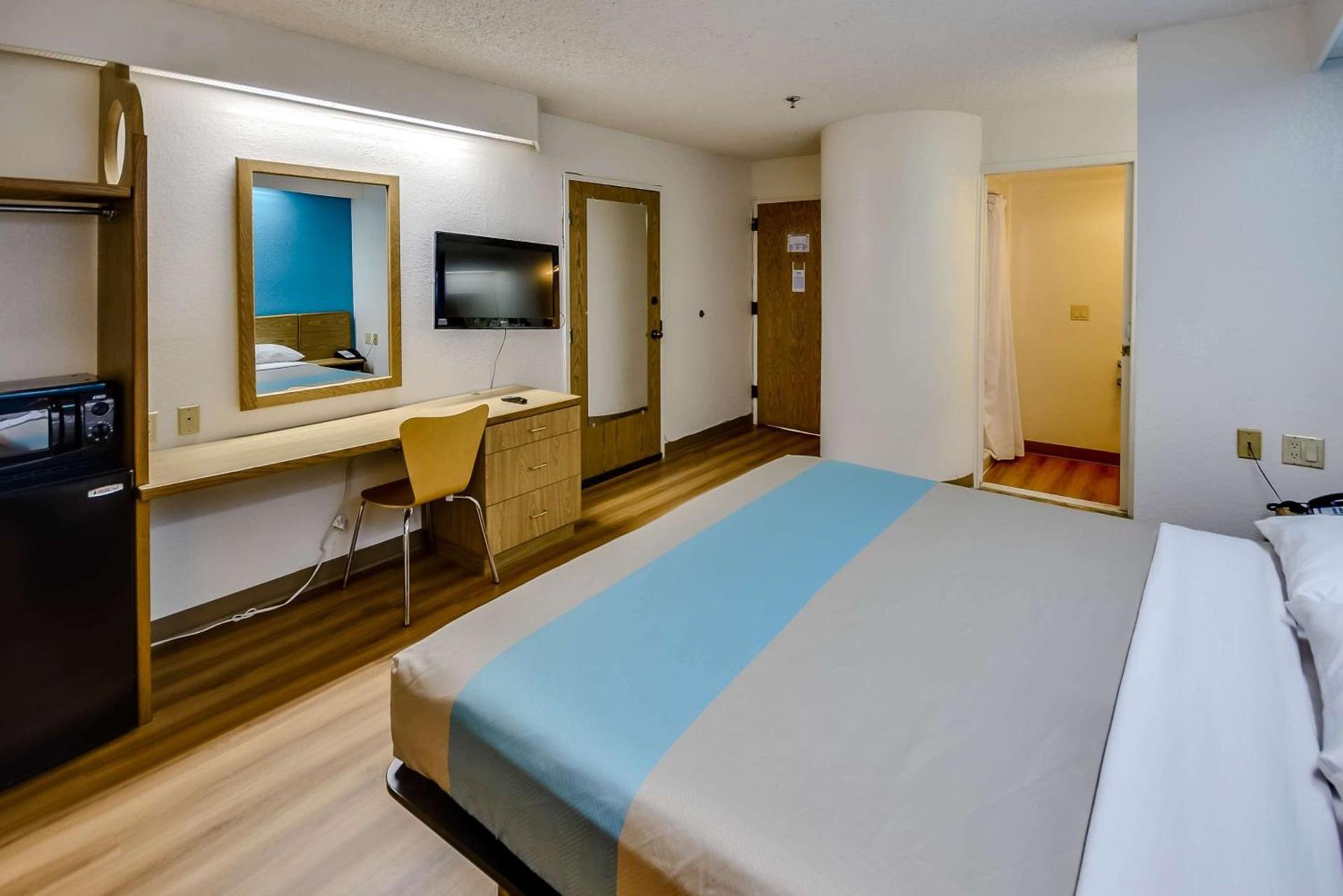 Motel 6-Katy, TX - Houston photo 10