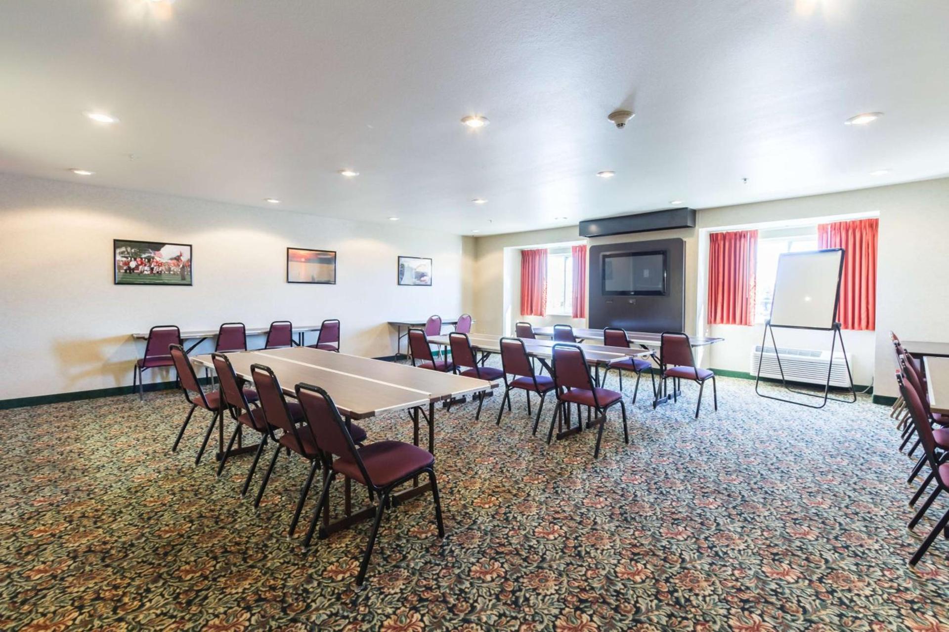 Motel 6-Huron, OH - Sandusky photo 16