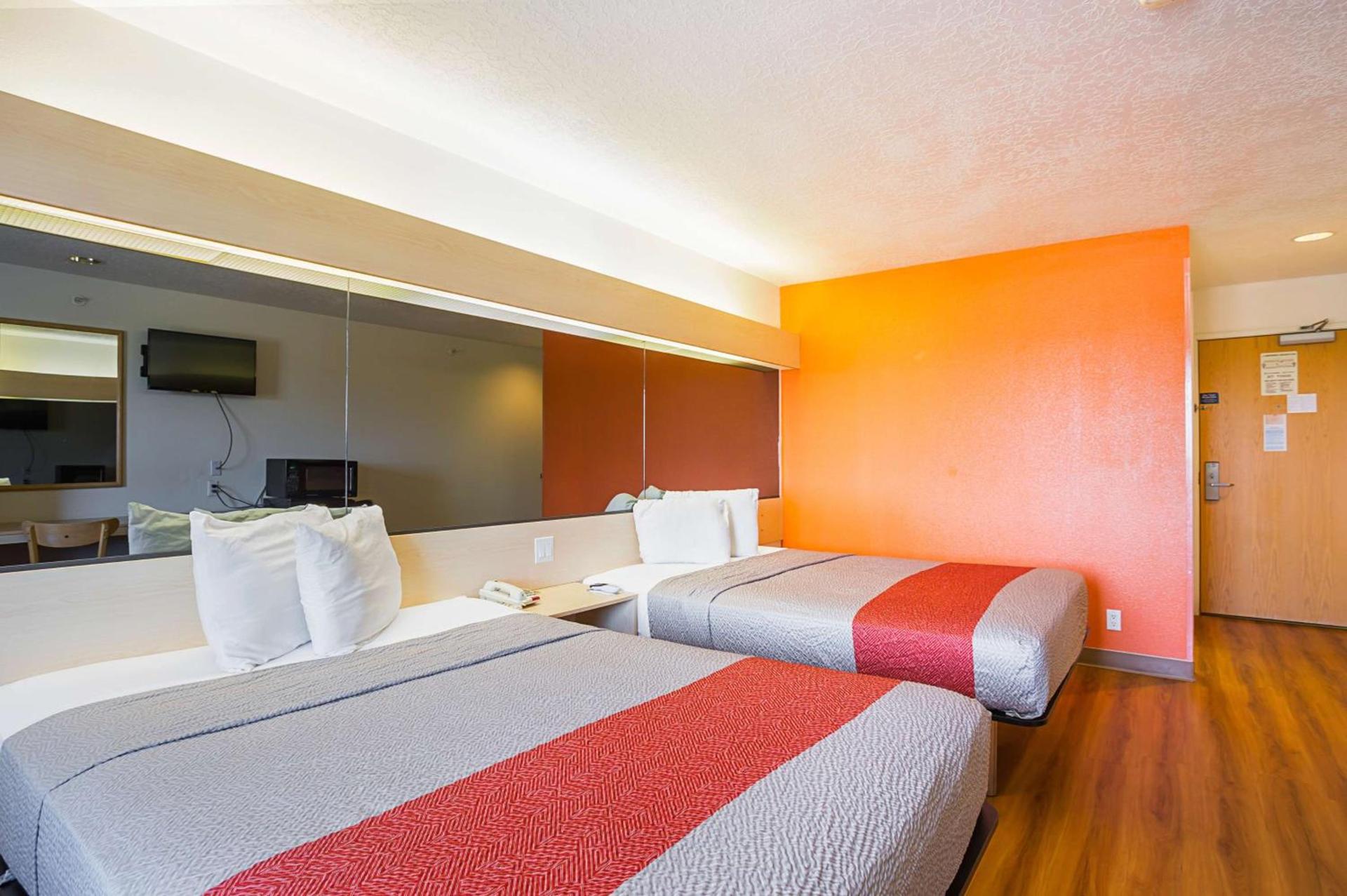 Motel 6-Bernalillo, NM photo 33
