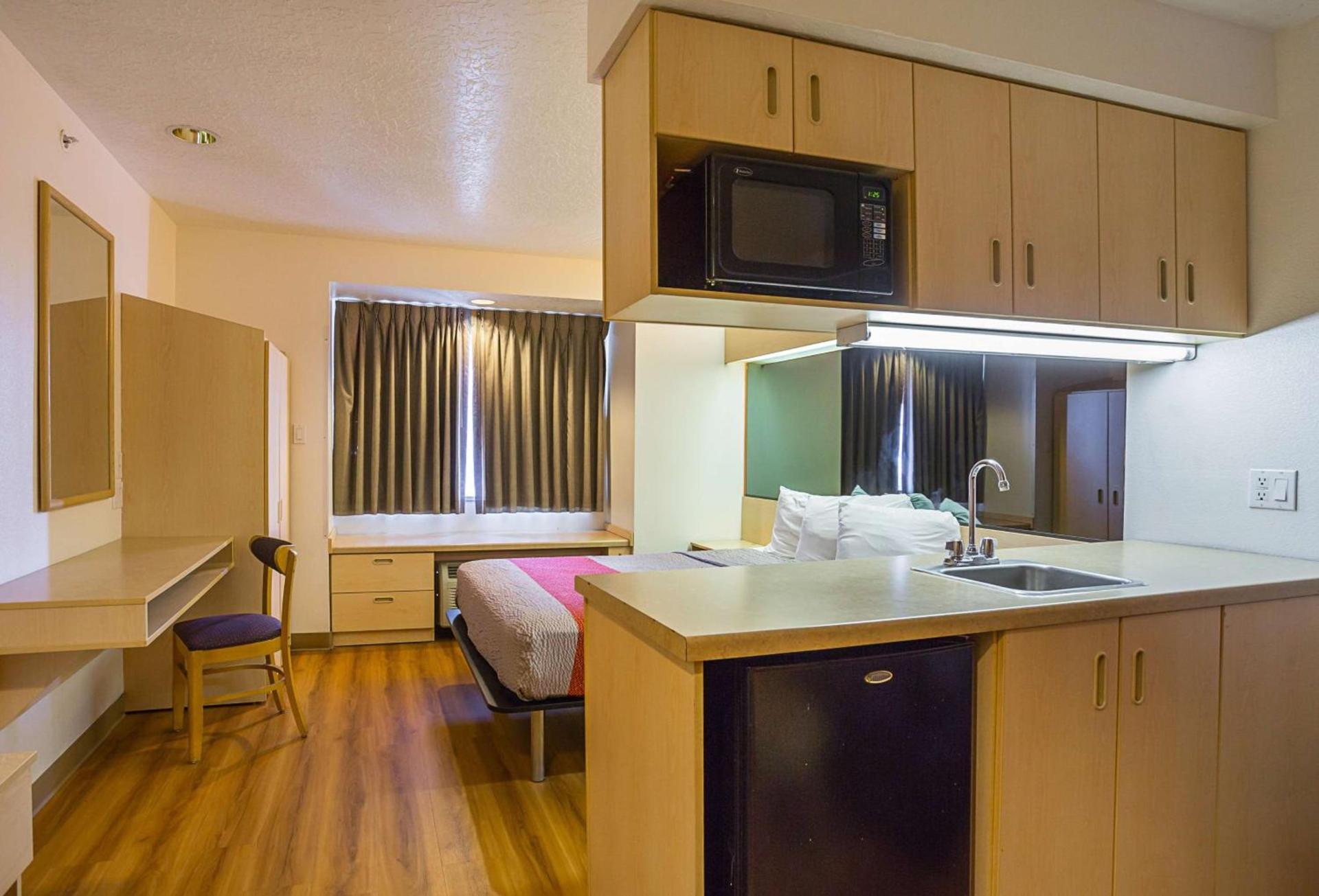 Motel 6-Bernalillo, NM photo 36