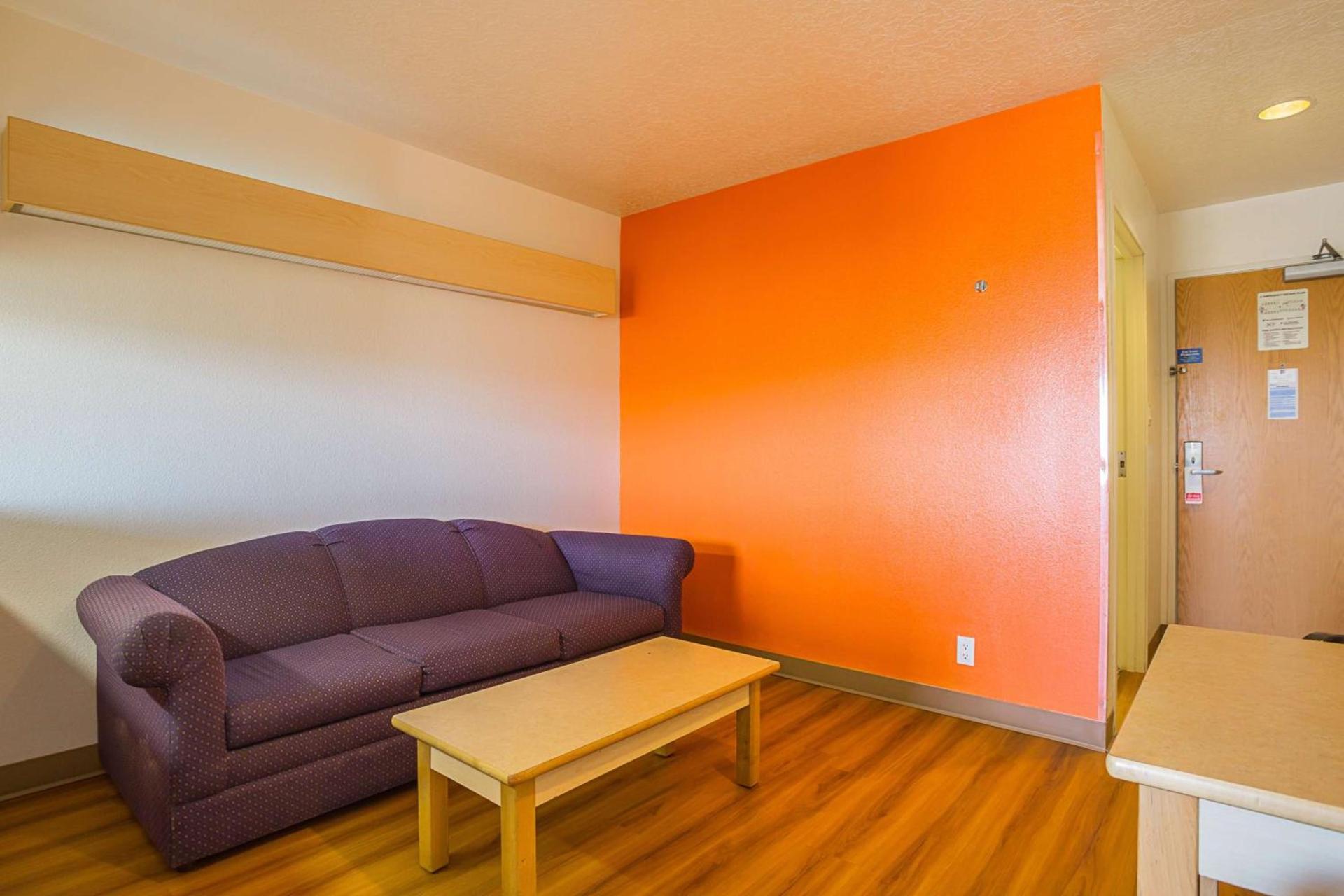 Motel 6-Bernalillo, NM photo 30
