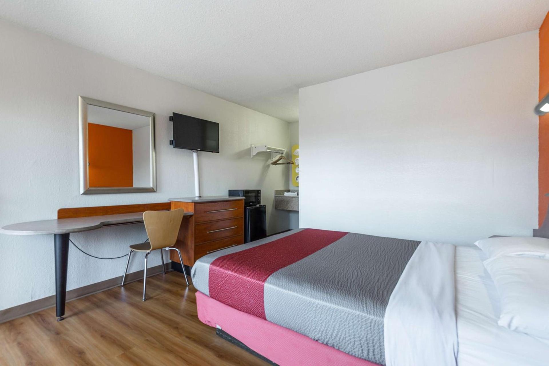 Motel 6-Mount Vernon, IL photo 25