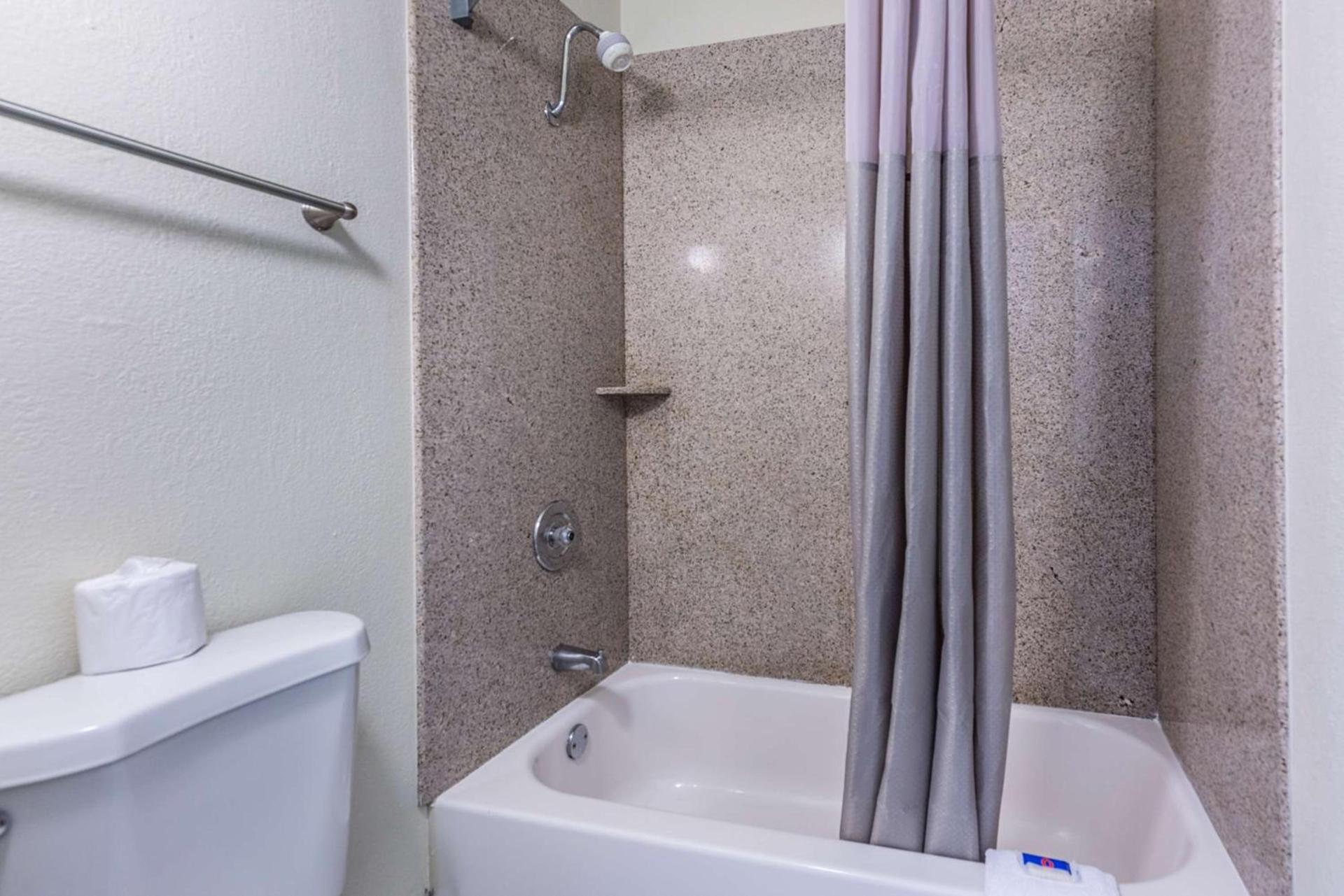 Motel 6-Mount Vernon, IL photo 12