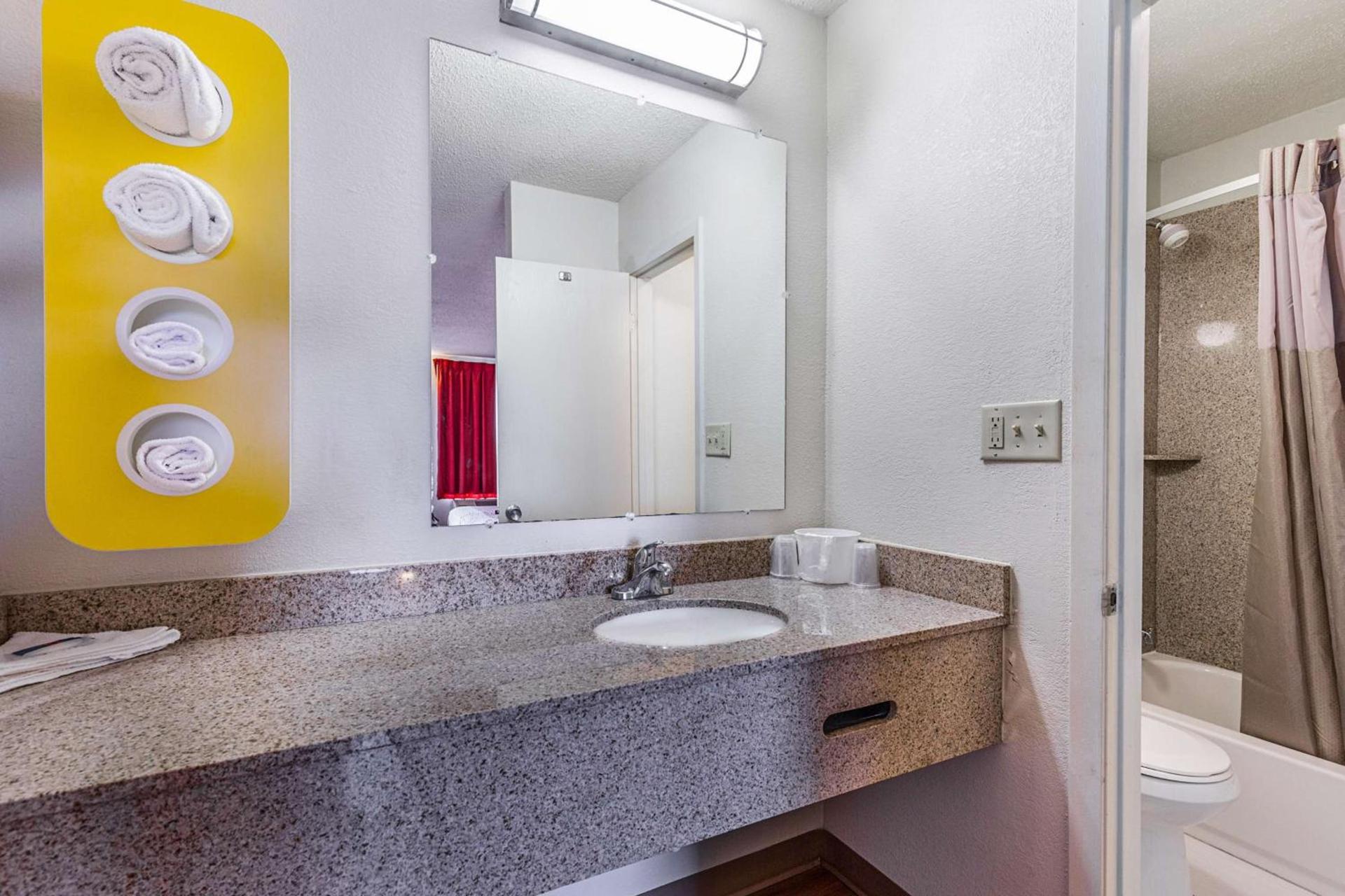 Motel 6-Mount Vernon, IL photo 30