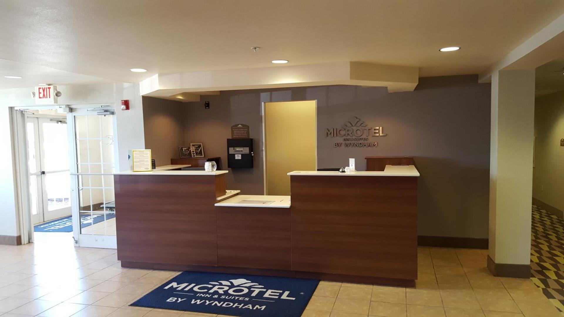 Microtel Inn & Suites by Wyndham Bellevue photo 14