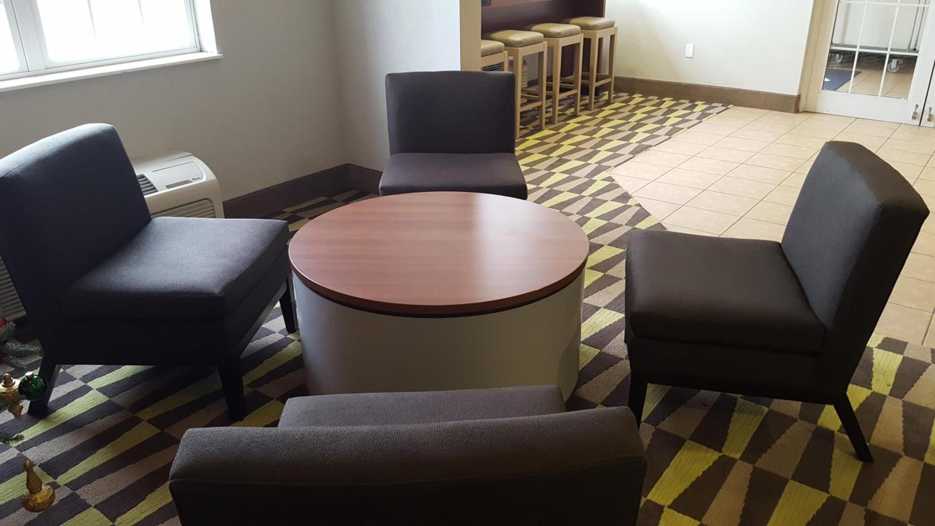 Microtel Inn & Suites by Wyndham Bellevue photo 13