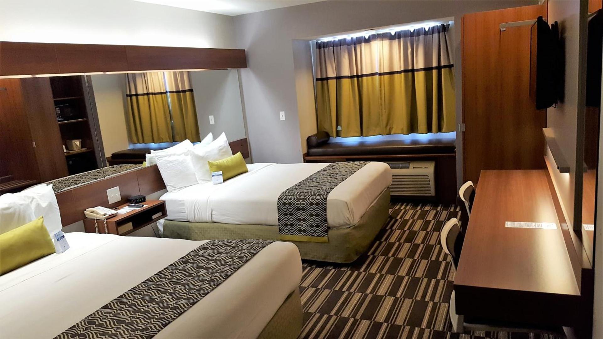 Microtel Inn & Suites by Wyndham Bellevue photo 10