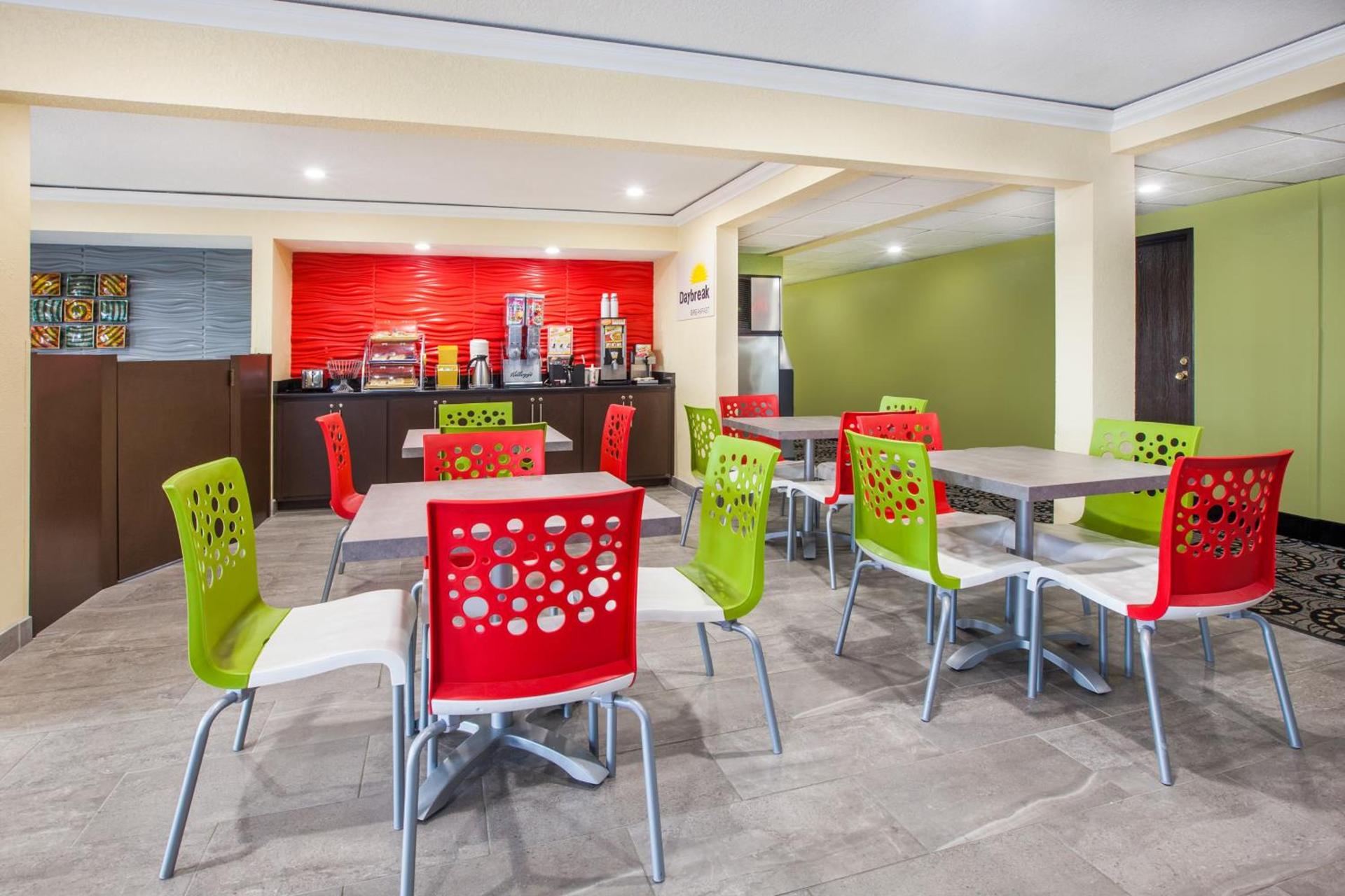 Days Inn by Wyndham Miami photo 19
