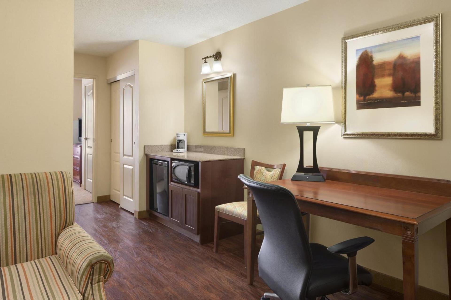 Country Inn & Suites by Radisson, Baltimore North, MD photo 31