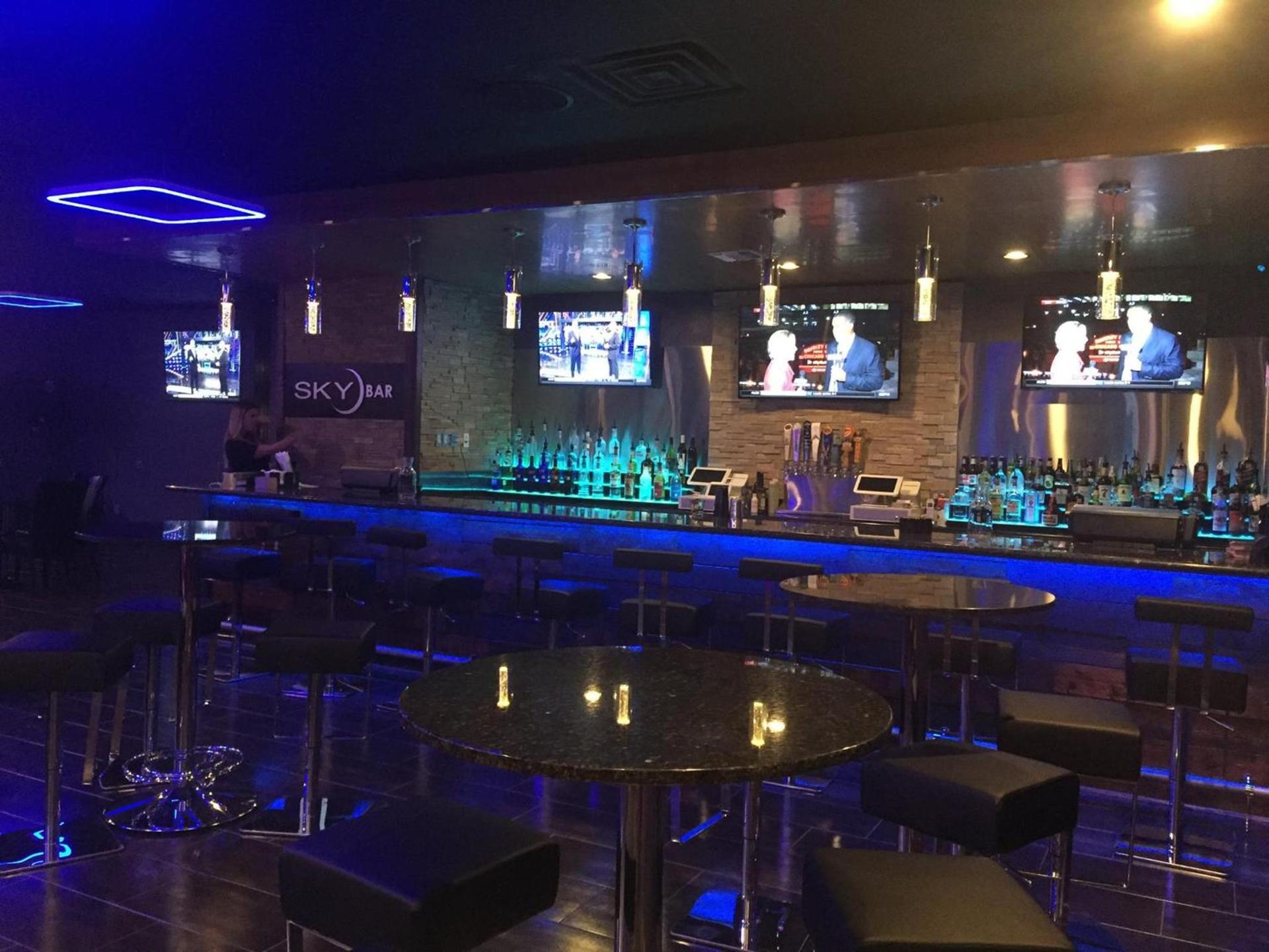 Airport Inn photo 6