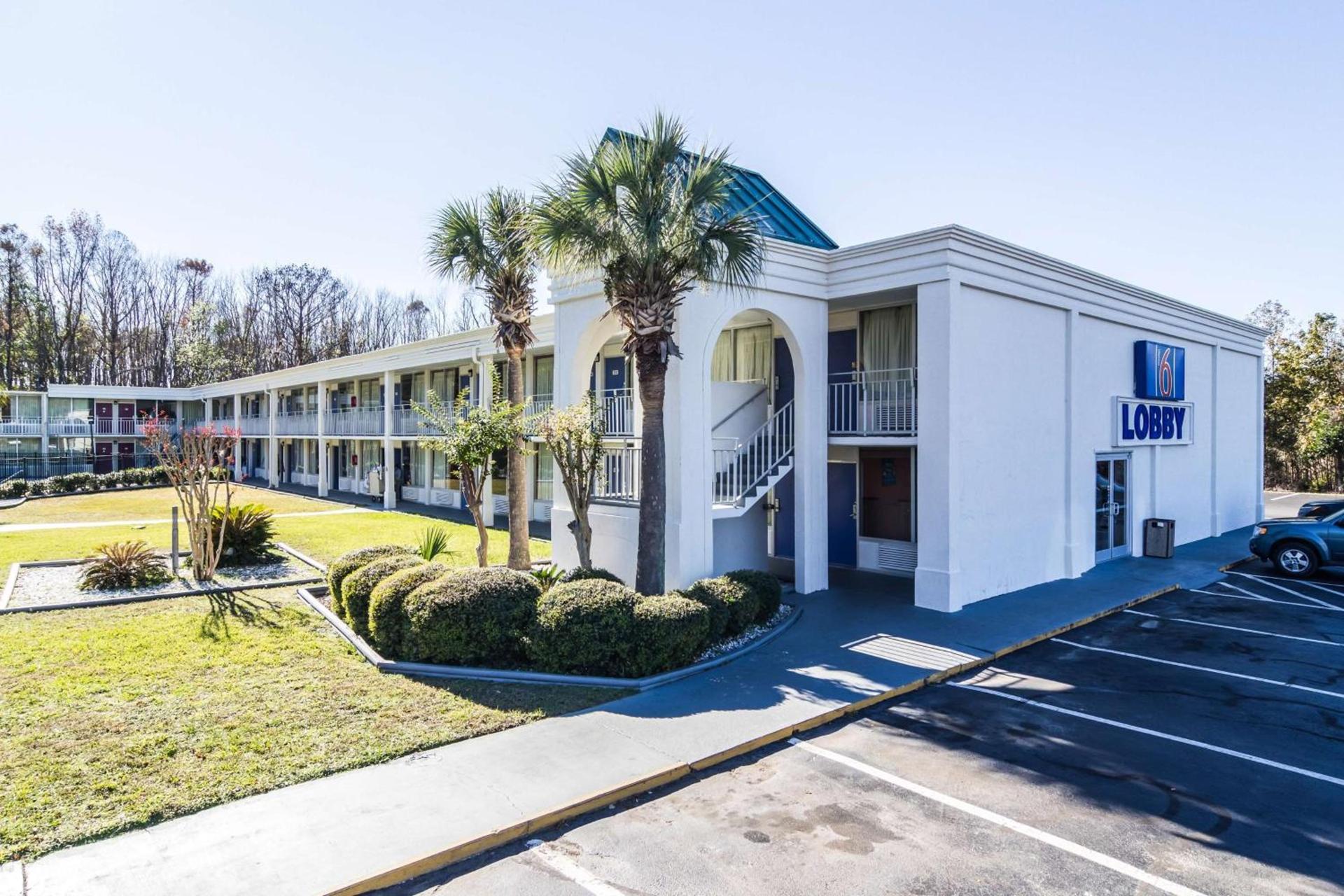 Motel 6-Townsend, GA photo 2
