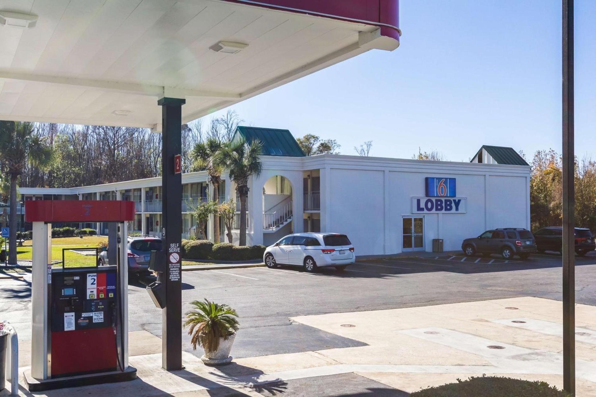 Motel 6-Townsend, GA photo 8