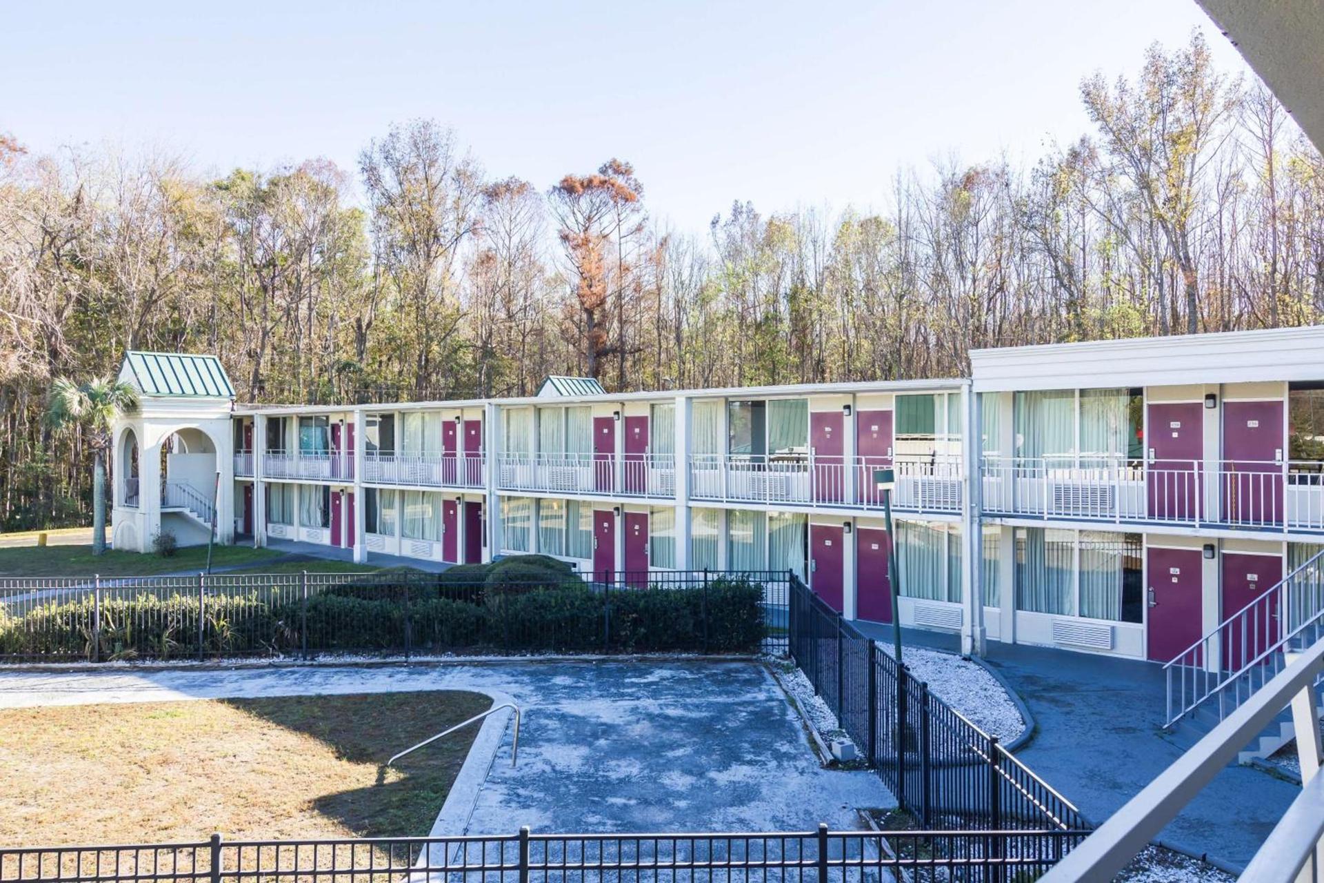 Motel 6-Townsend, GA photo 18