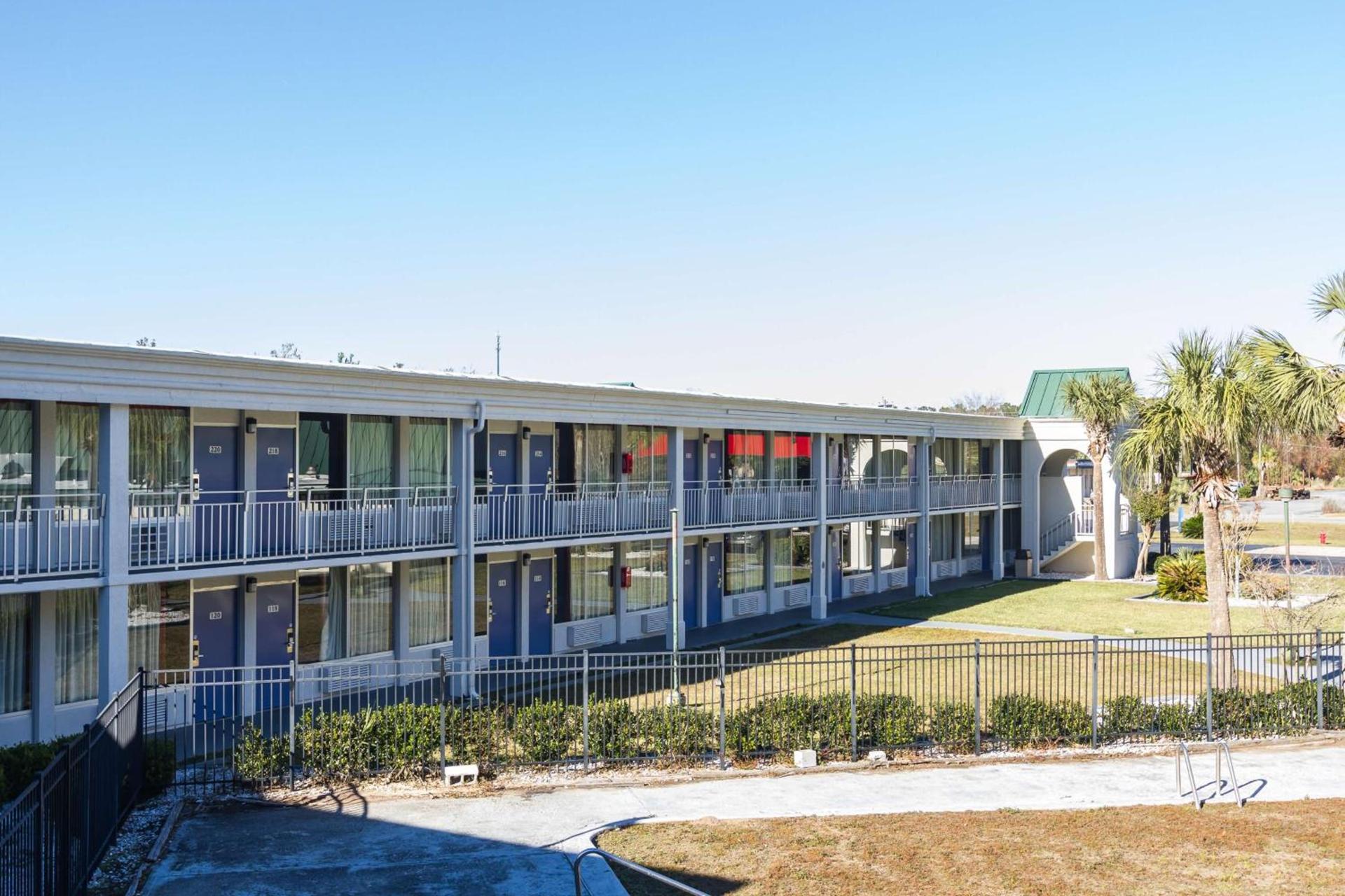 Motel 6-Townsend, GA photo 20