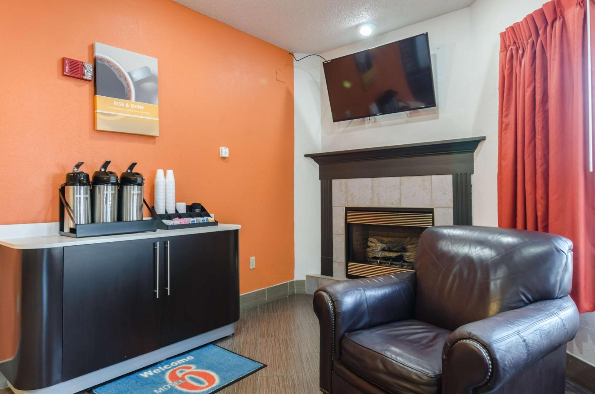 Motel 6-Lincoln, NE photo 38