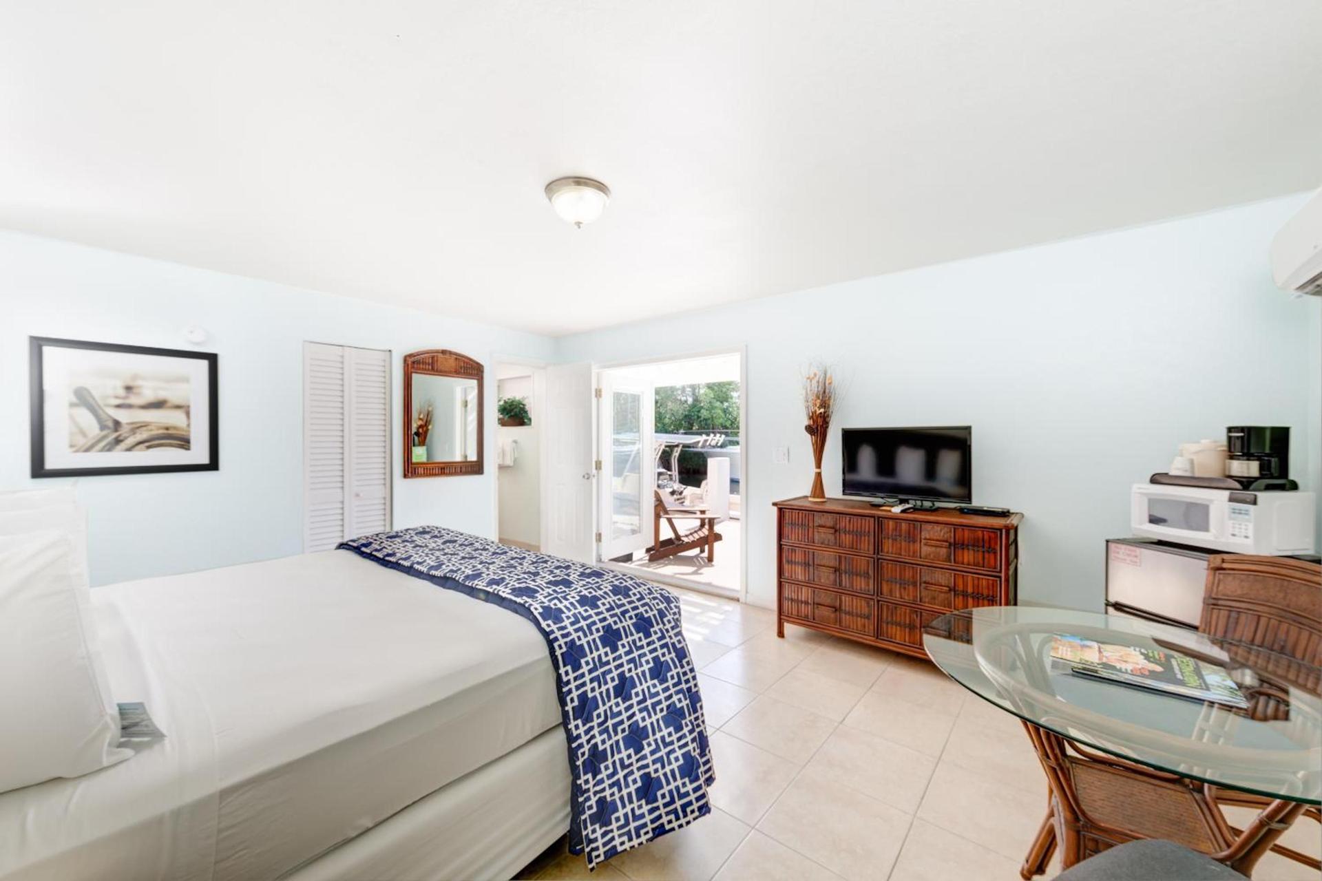 Creekside Inn photo 90