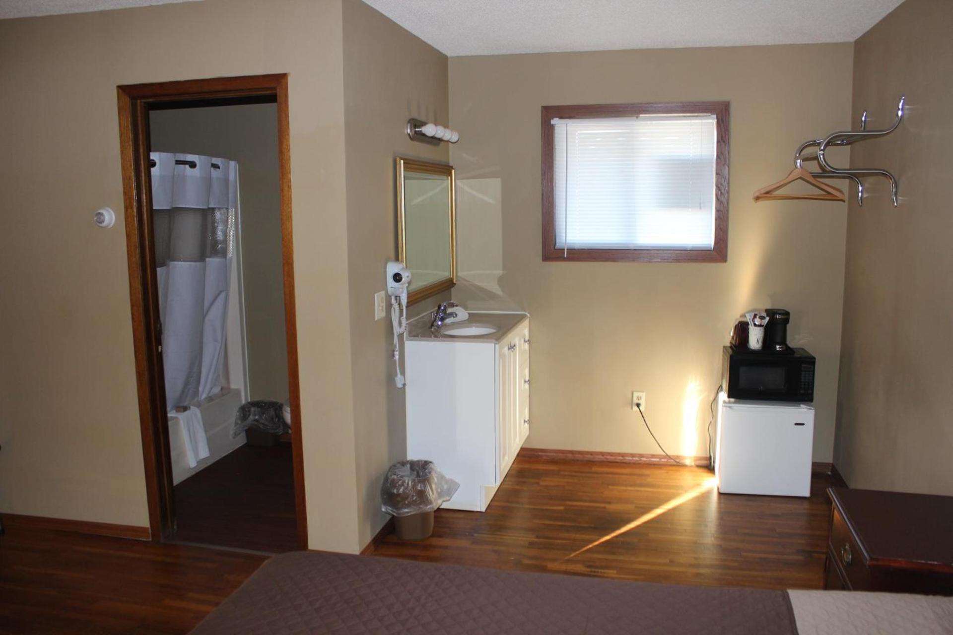 Eastwood Inn of Wadena photo 3